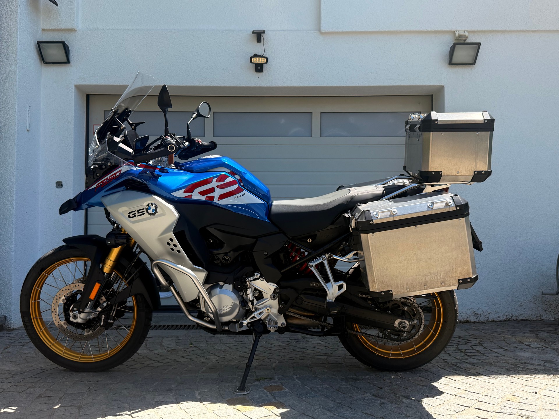 BMW F 850 GS Adventure ABS (35kW)-image-1