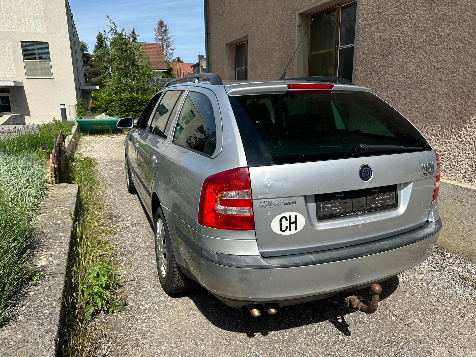 SKODA Octavia 1.9 TDI Adventure 4x4-image-3