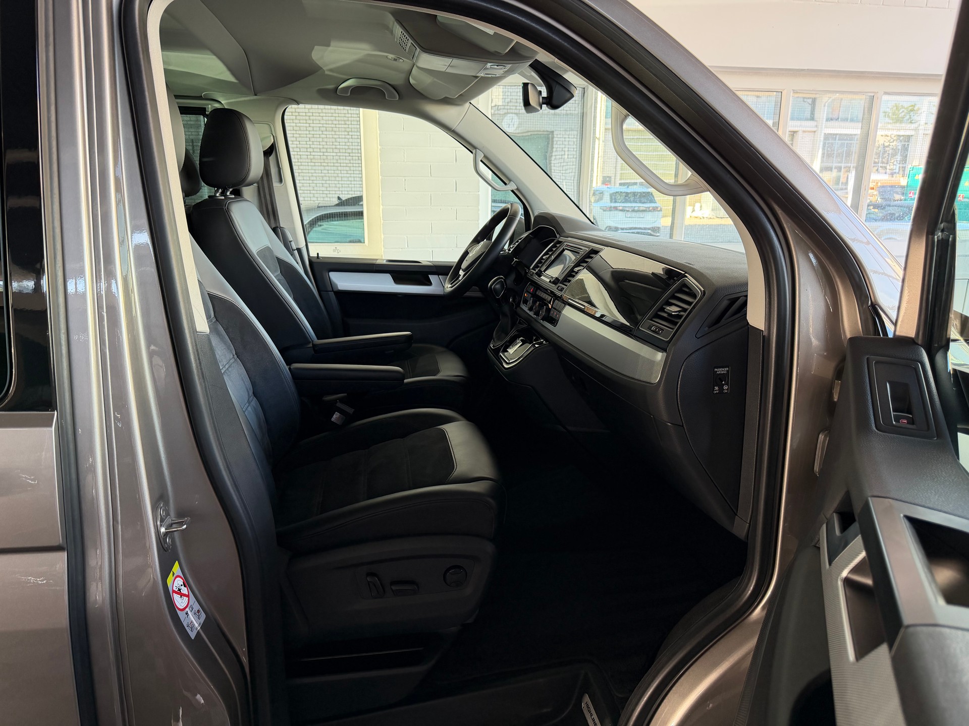 VW T6 Multivan 2.0 Bi-TDI 204 PS Highline Liberty DSG-image-7