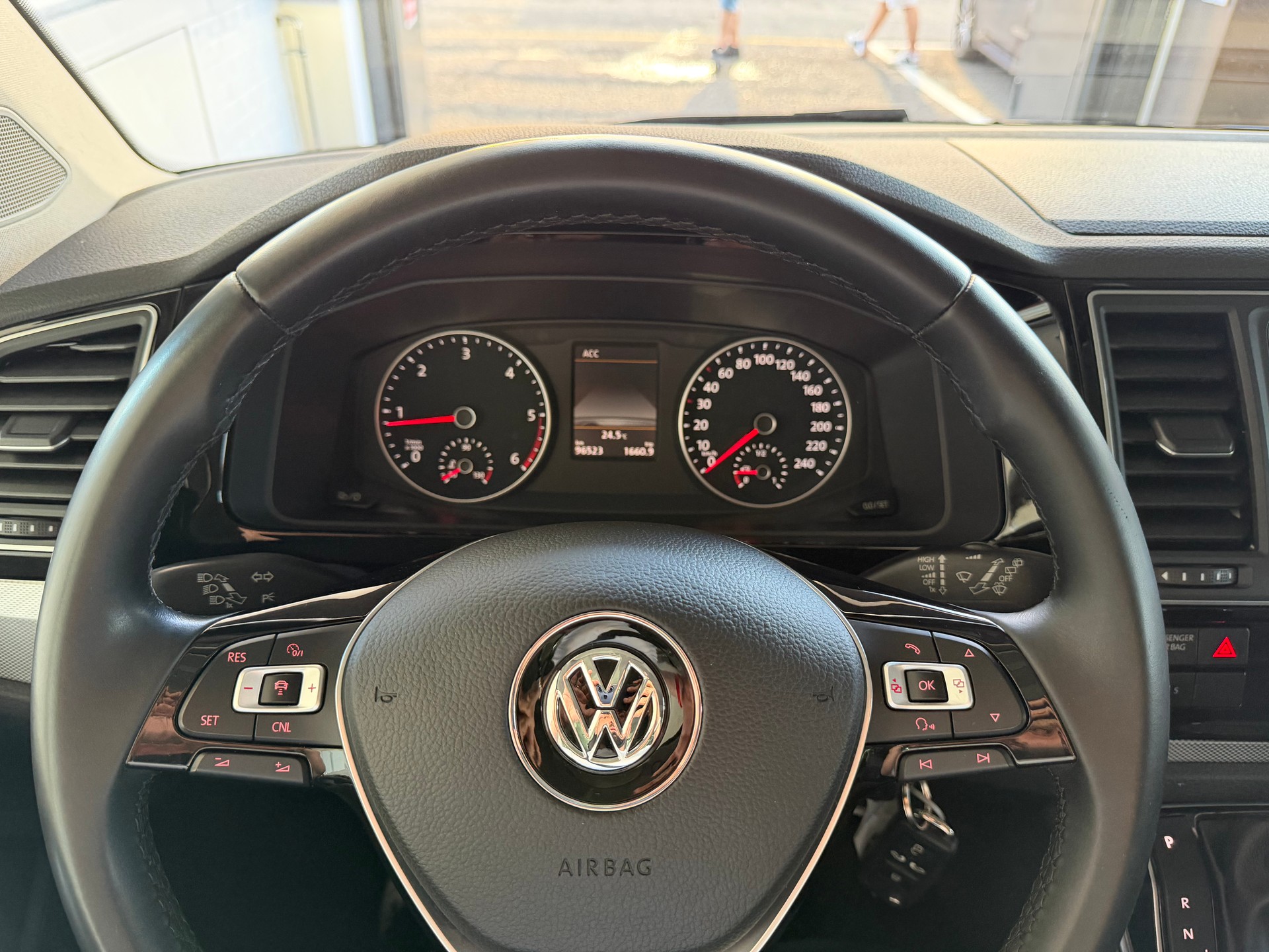 VW T6 Multivan 2.0 Bi-TDI 204 PS Highline Liberty DSG-image-14