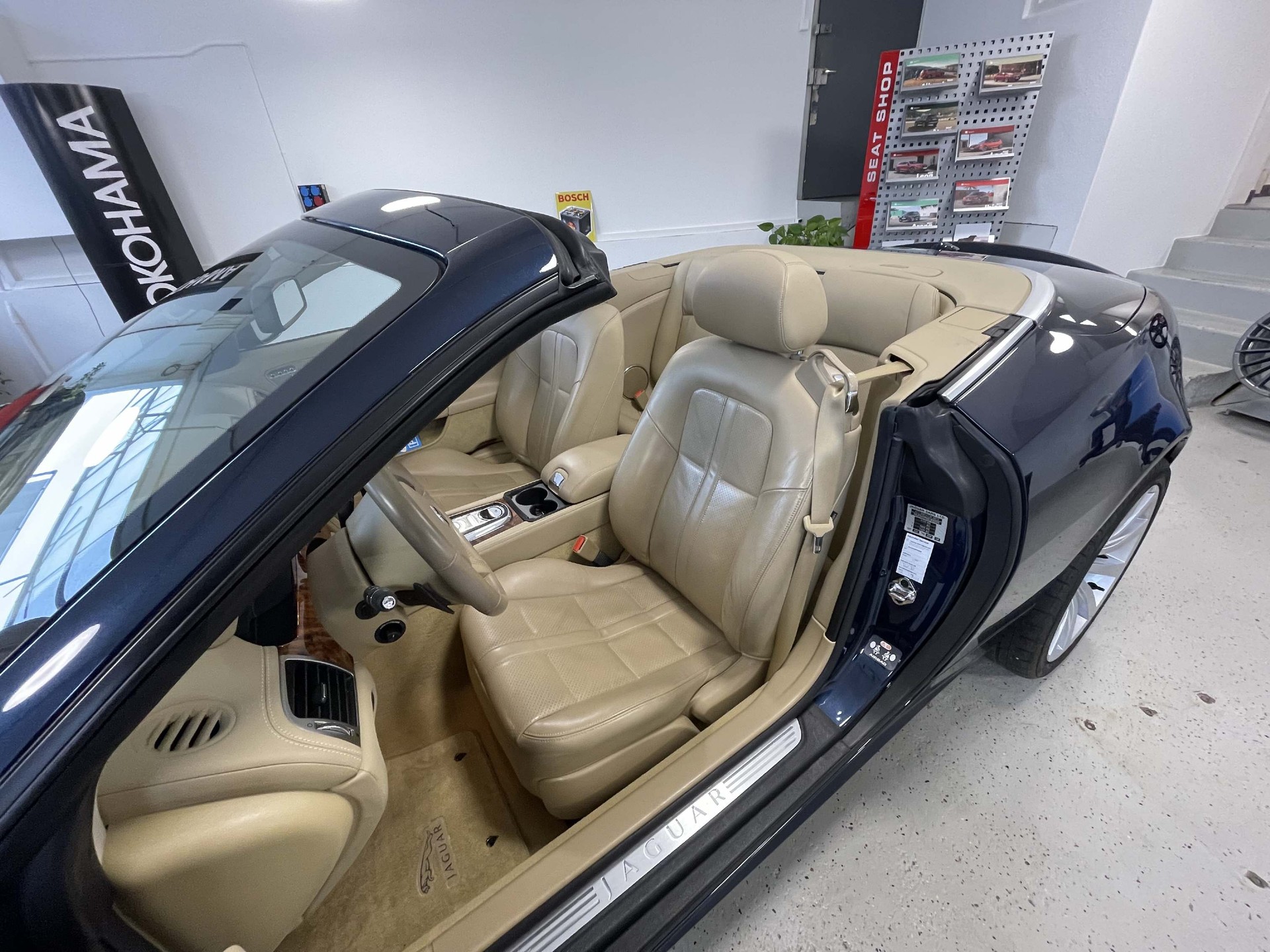 JAGUAR XK Convertible 5.0 V8 Special Edition-image-9