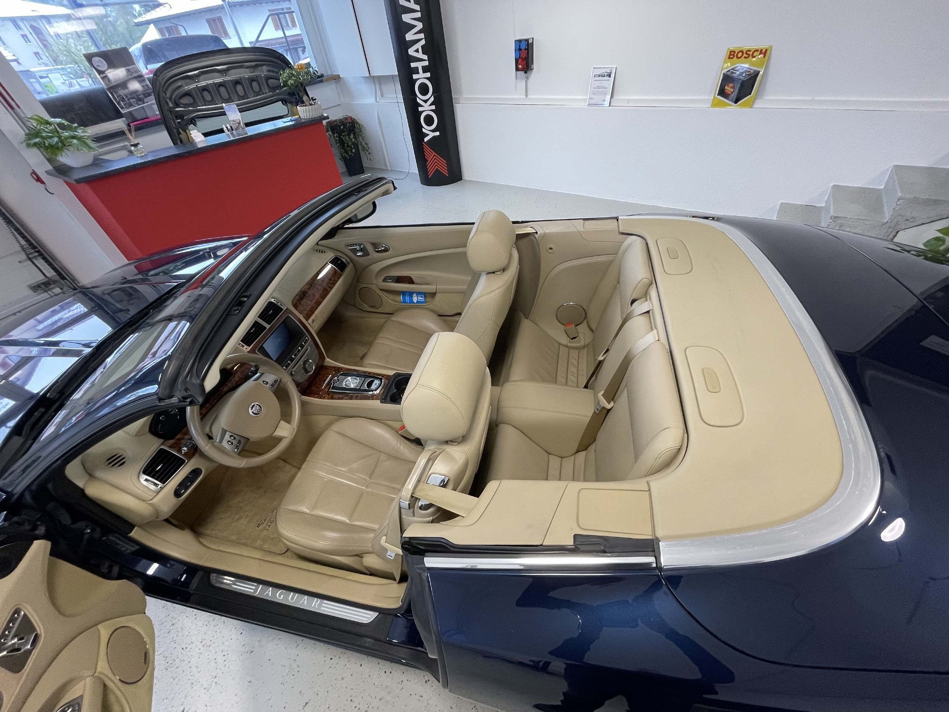 JAGUAR XK Convertible 5.0 V8 Special Edition-image-10