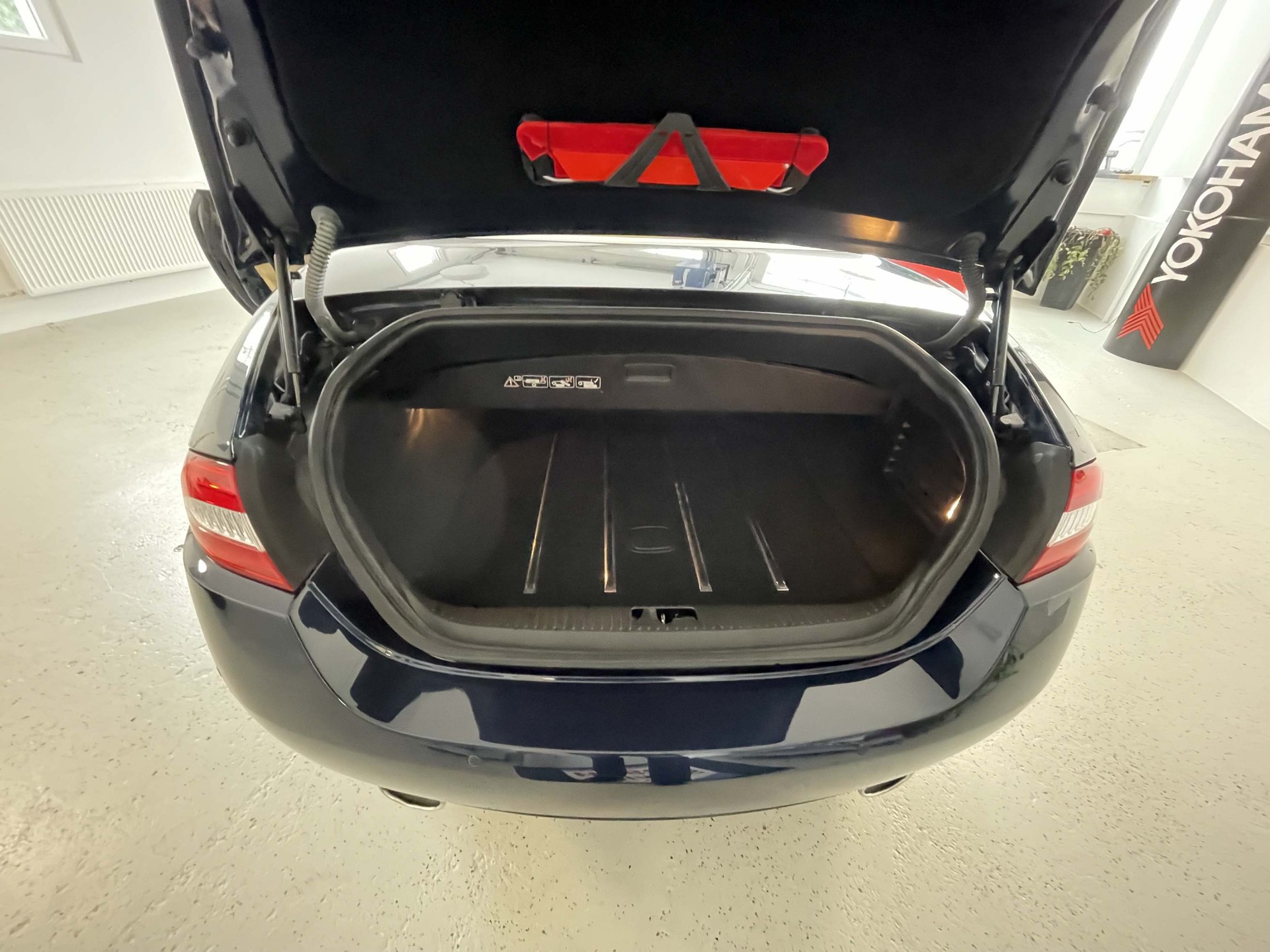JAGUAR XK Convertible 5.0 V8 Special Edition-image-7