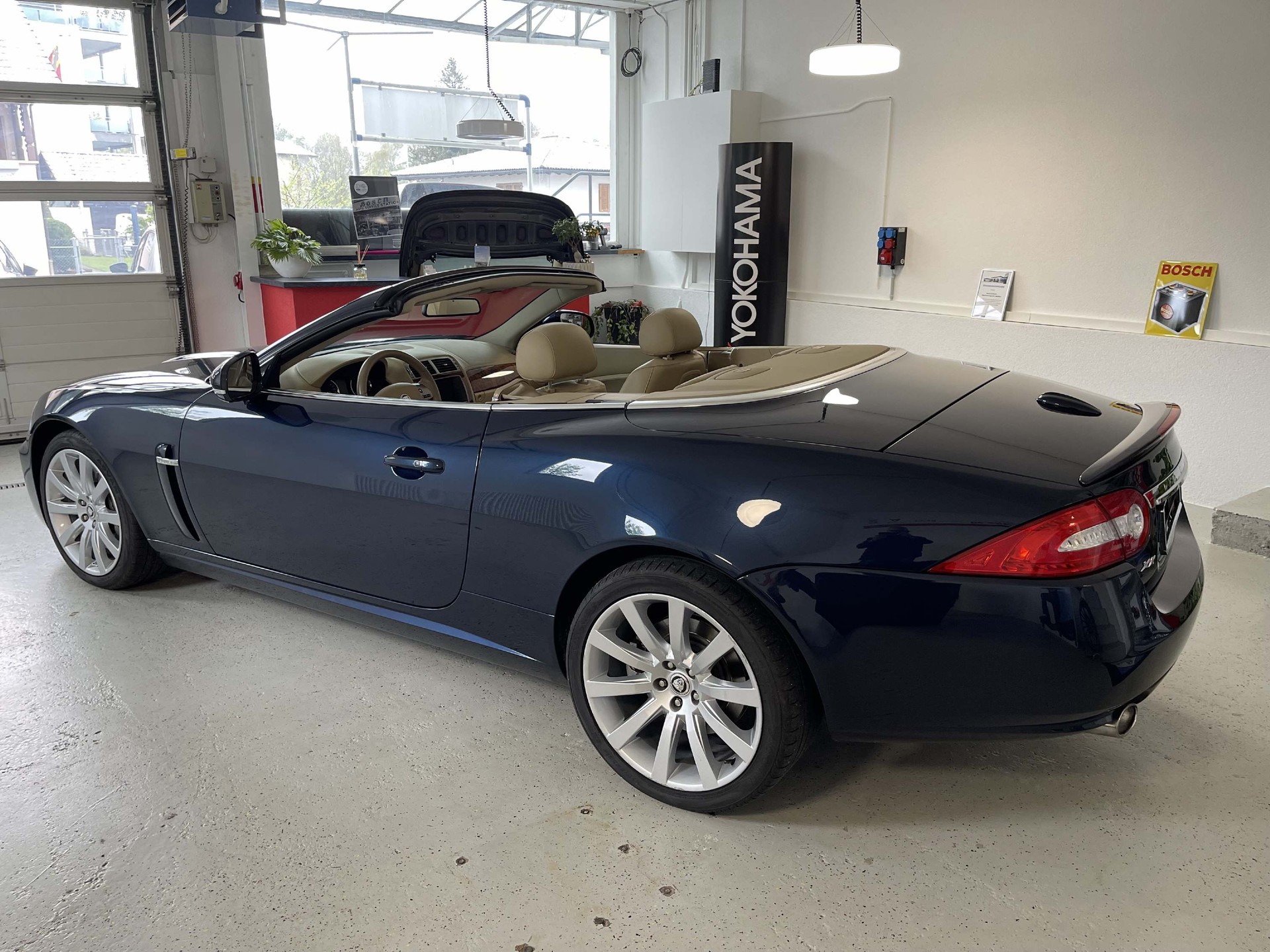 JAGUAR XK Convertible 5.0 V8 Special Edition-image-4