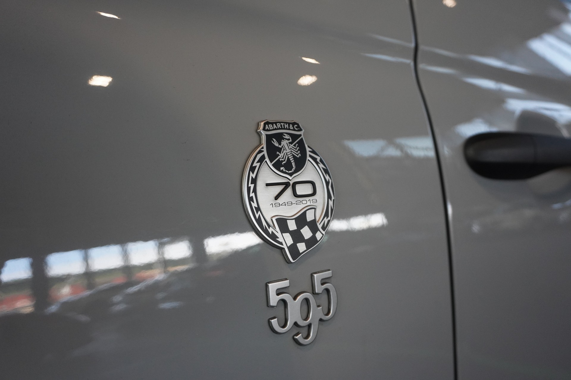 FIAT 595 1.4 16V Turbo Abarth Competizione Dualogic-image-11