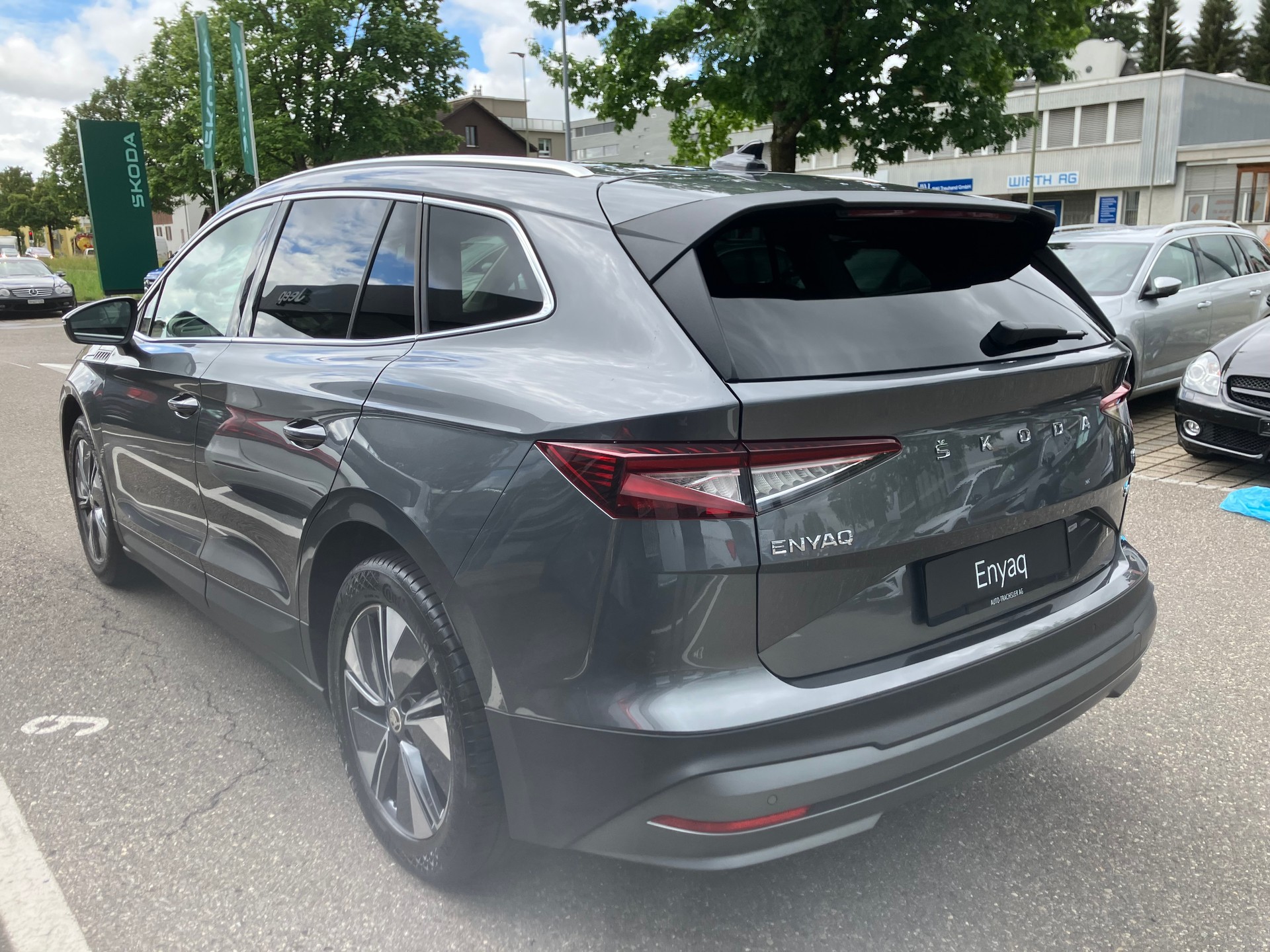 SKODA Enyaq iV 80-image-3