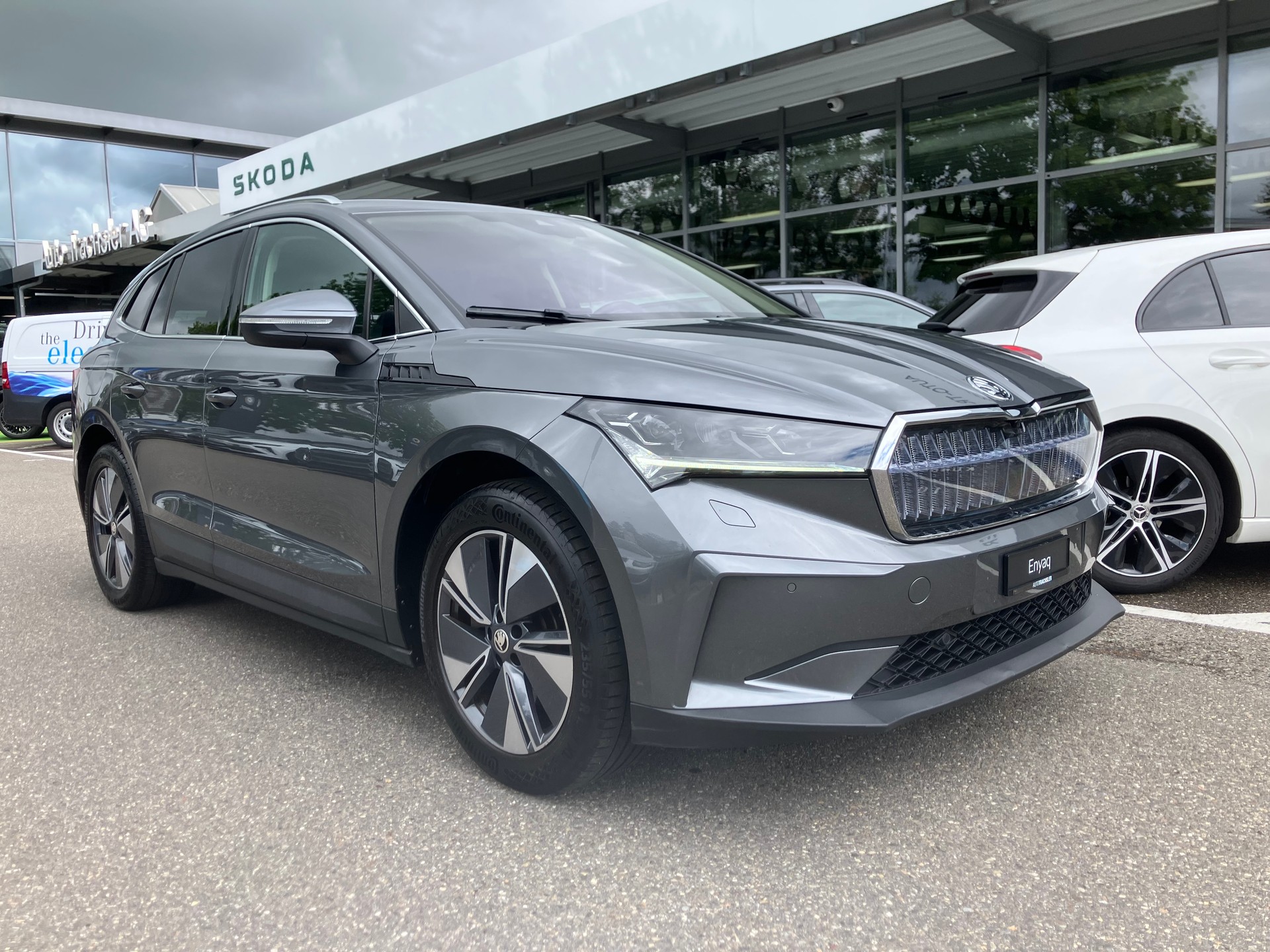 SKODA Enyaq iV 80-image-1