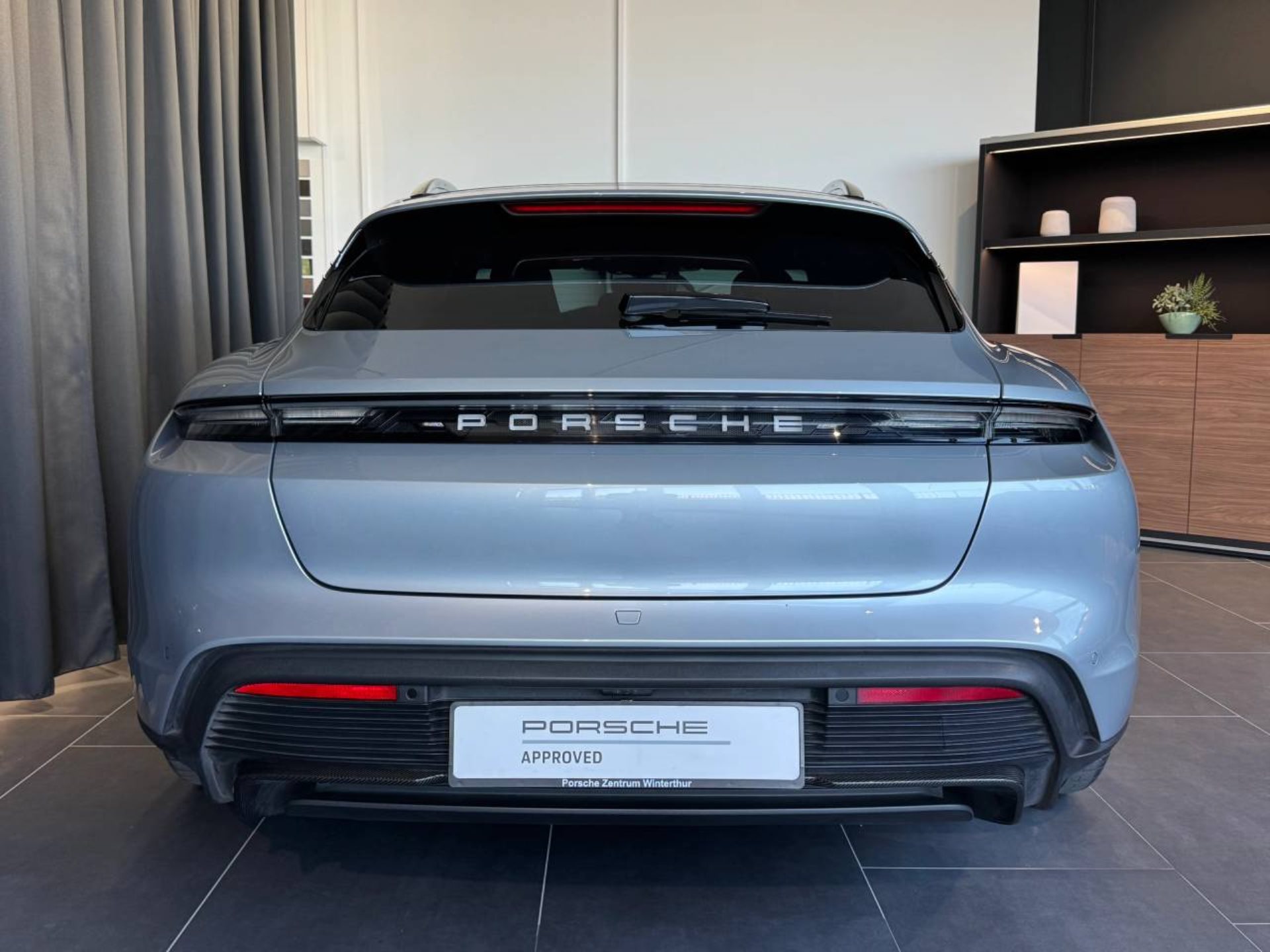PORSCHE Taycan Turbo S Sport Turismo-image-5