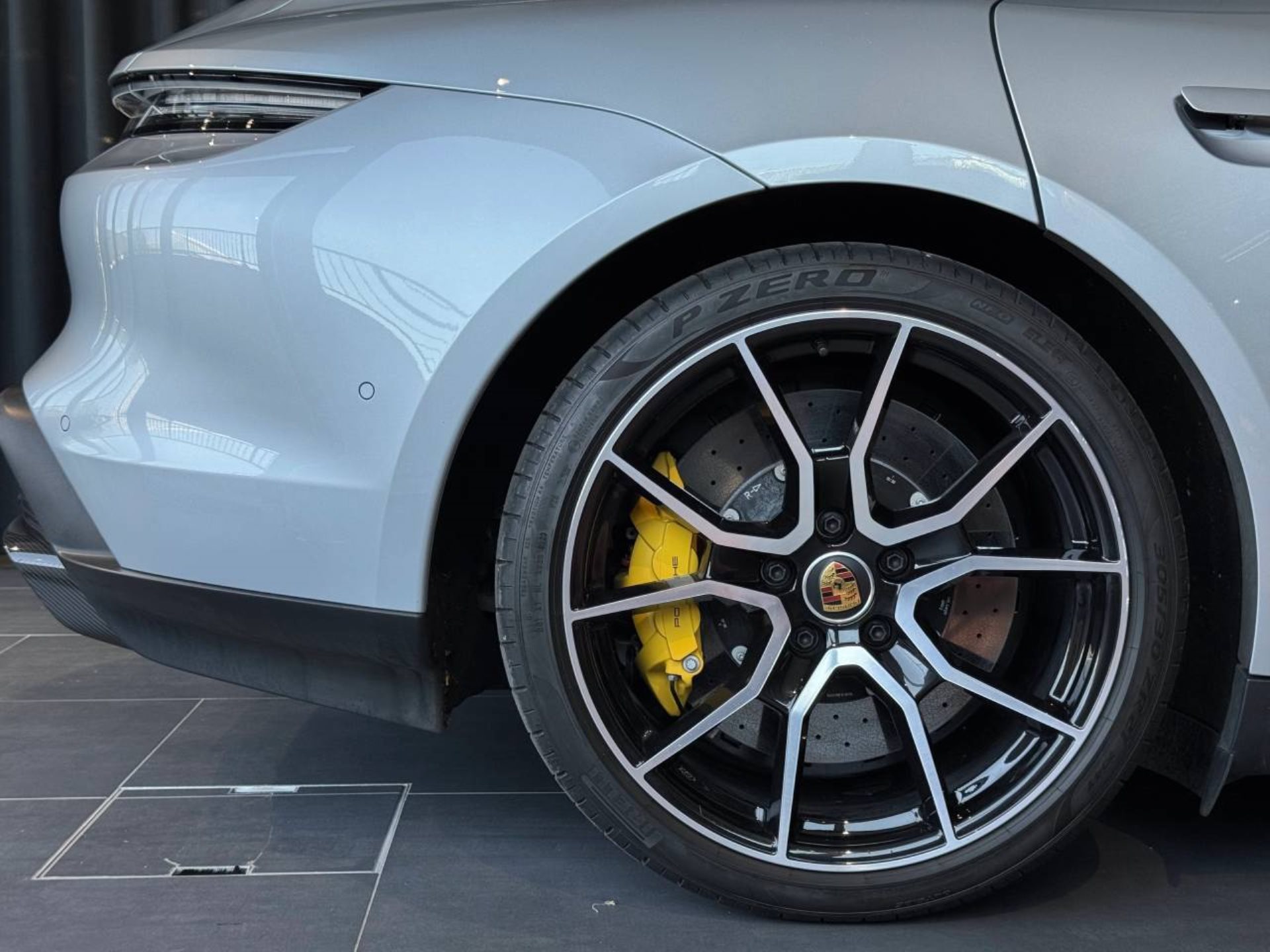PORSCHE Taycan Turbo S Sport Turismo-image-11