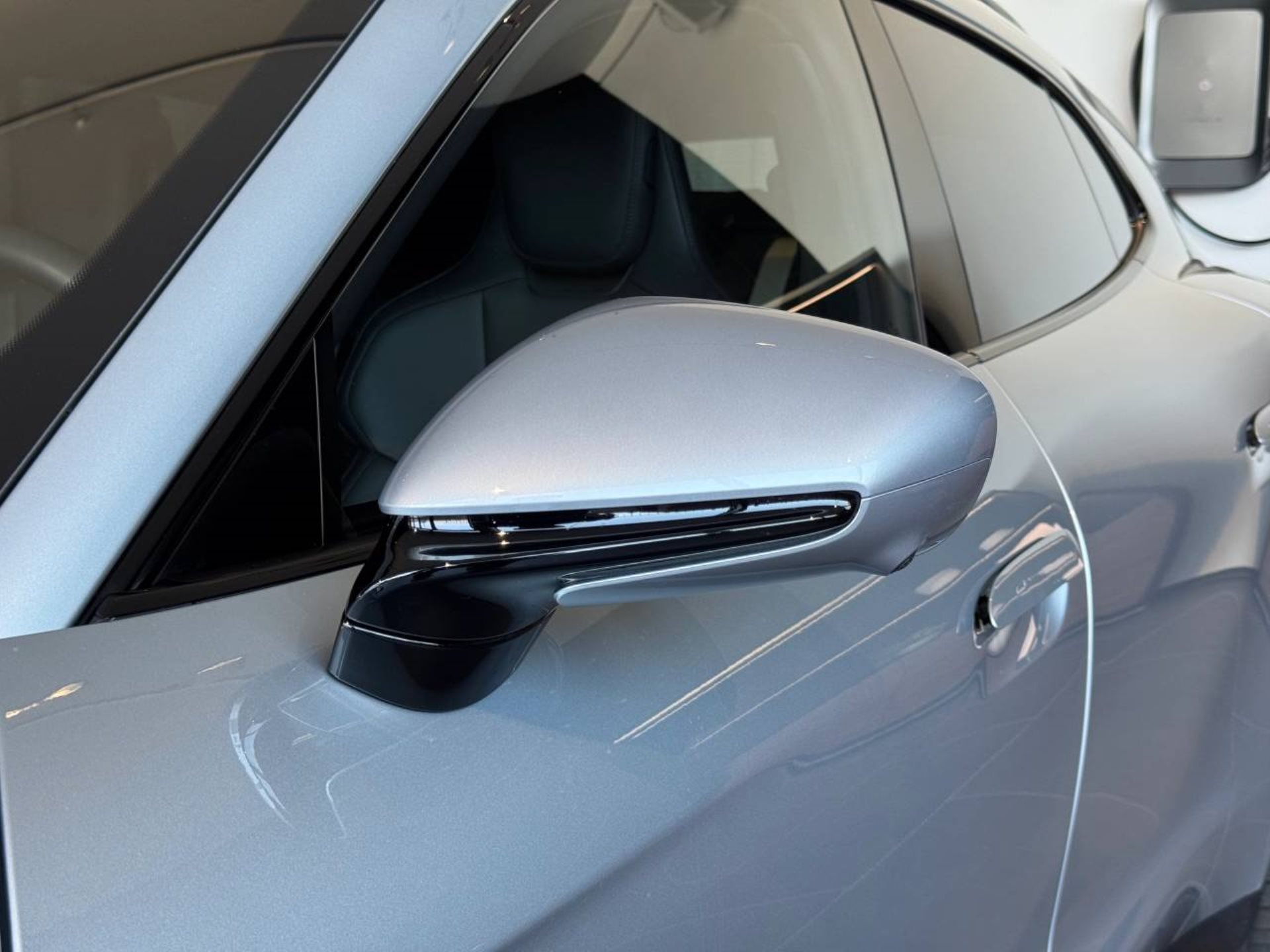 PORSCHE Taycan Turbo S Sport Turismo-image-14