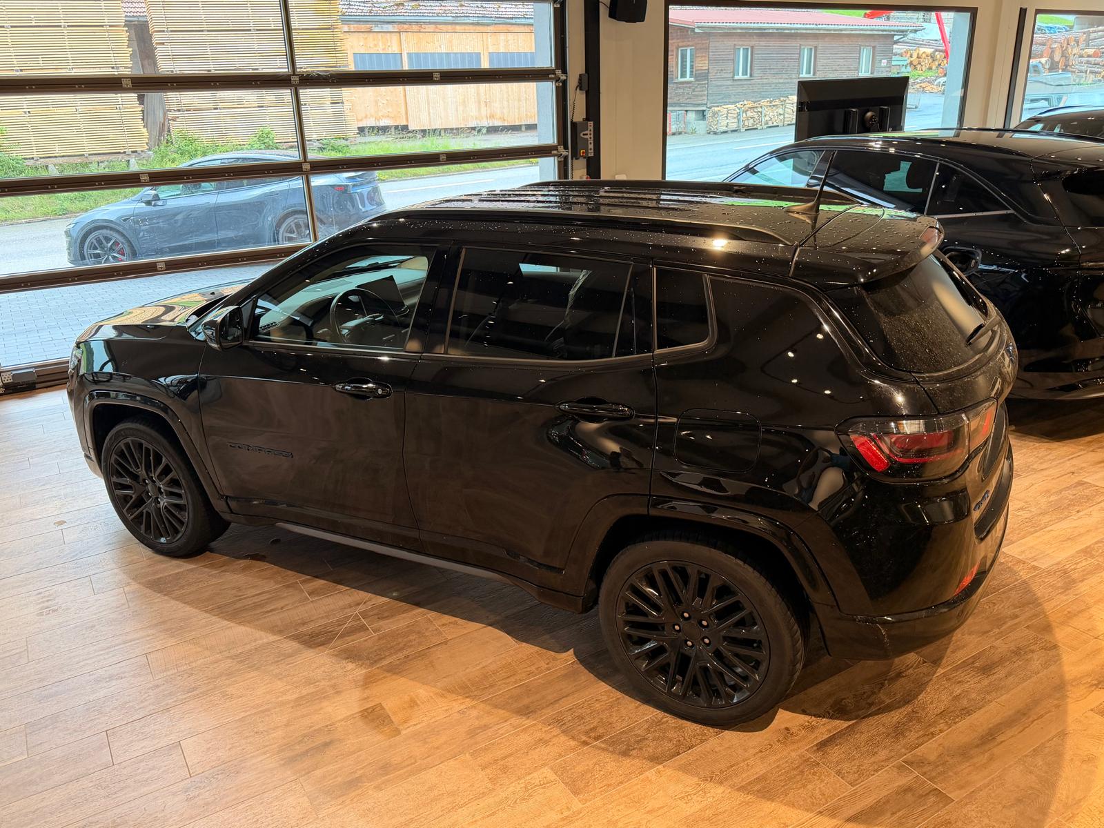 JEEP Compass 1.3 T PHEV Night Eagle AWD-image-10