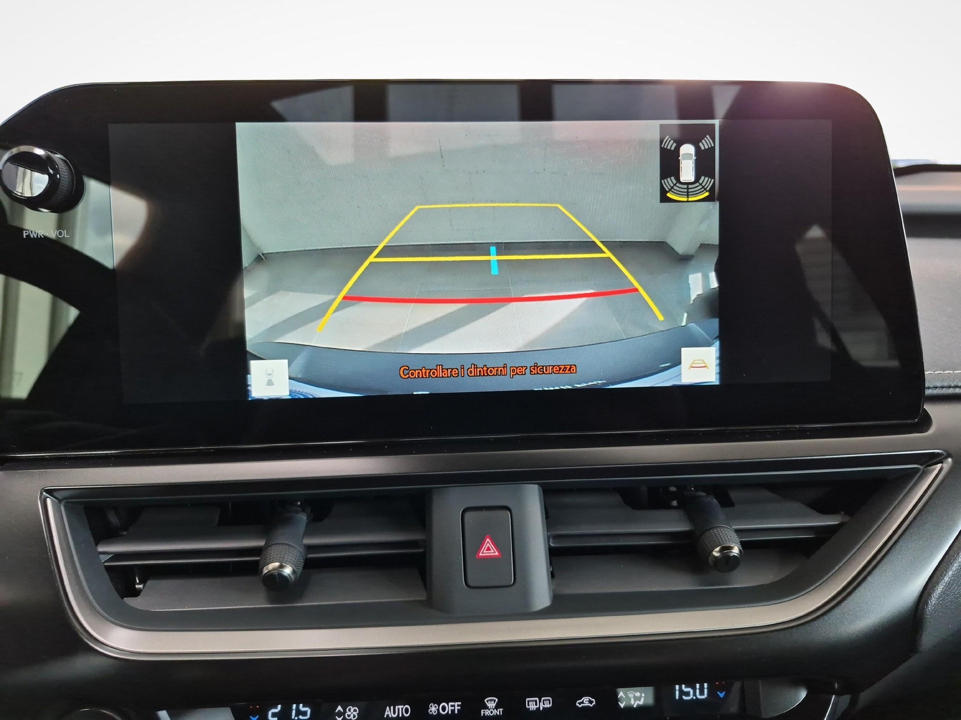 LEXUS UX 250h F-Line - Ruote invernali incluse-image-14