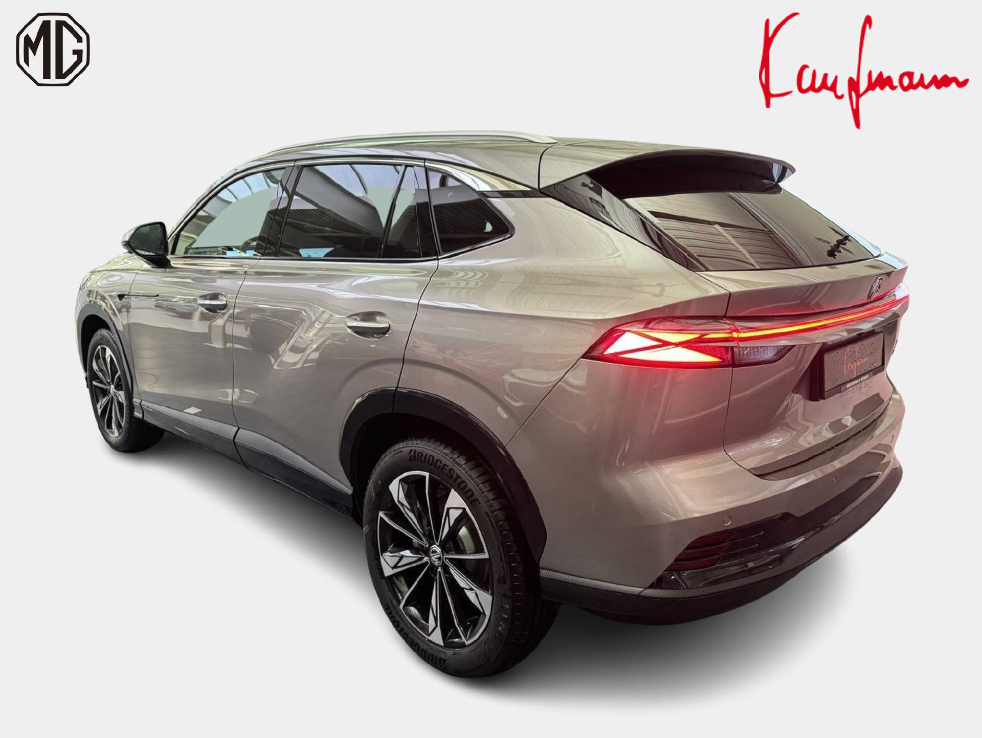 MG HS 1.5 Hybrid Luxury-image-4