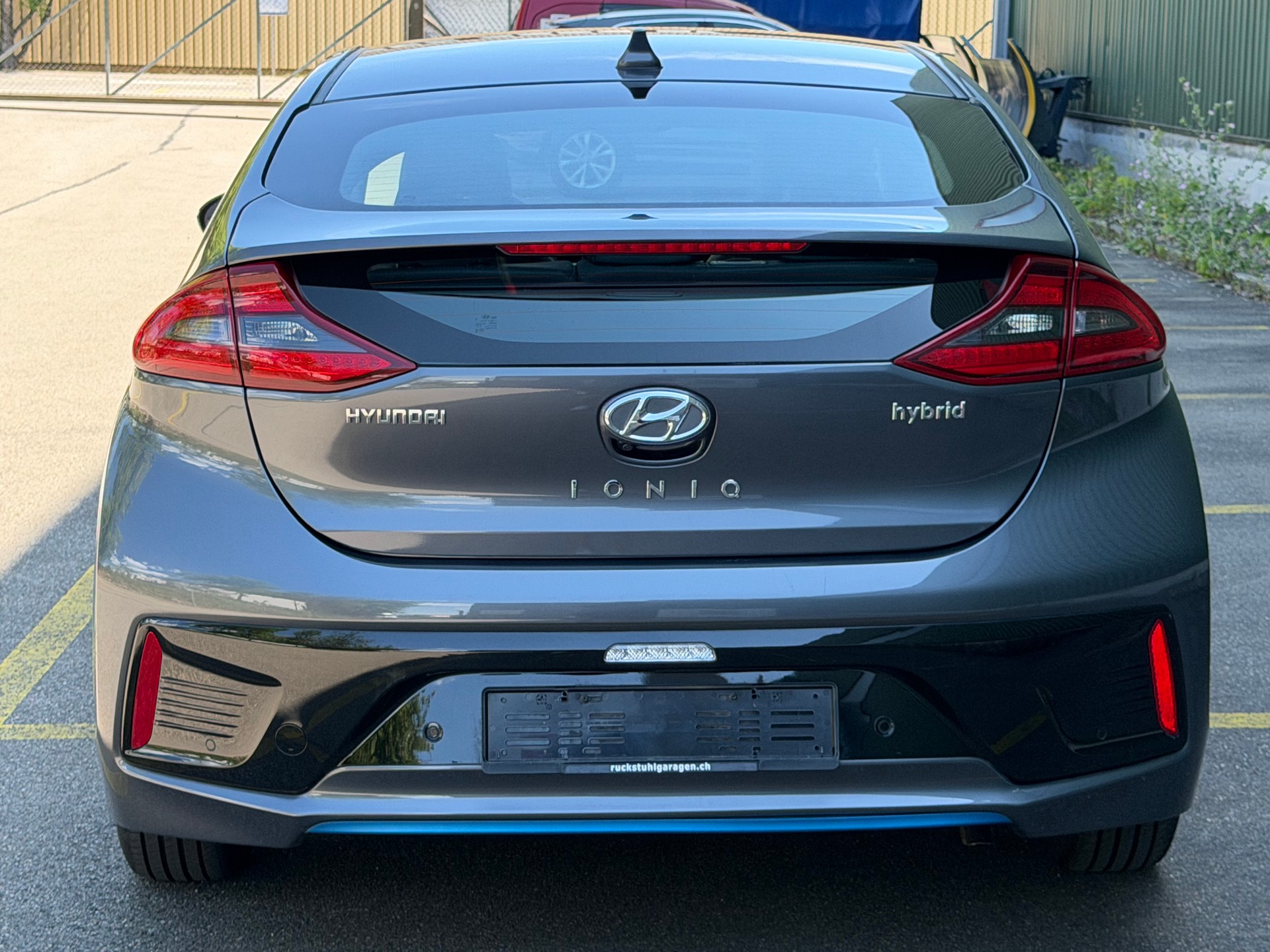 HYUNDAI Ioniq 1.6 GDi HEV Launch Plus DCT-image-5