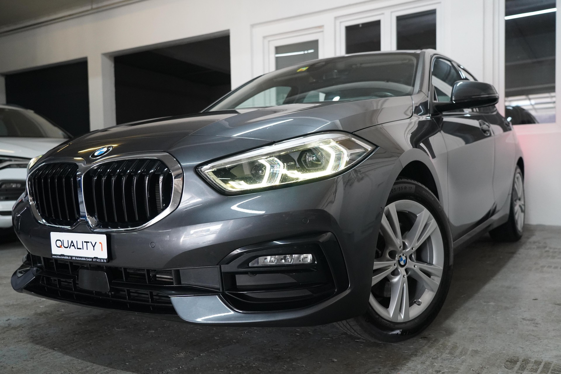 BMW 118i Steptronic-image-4