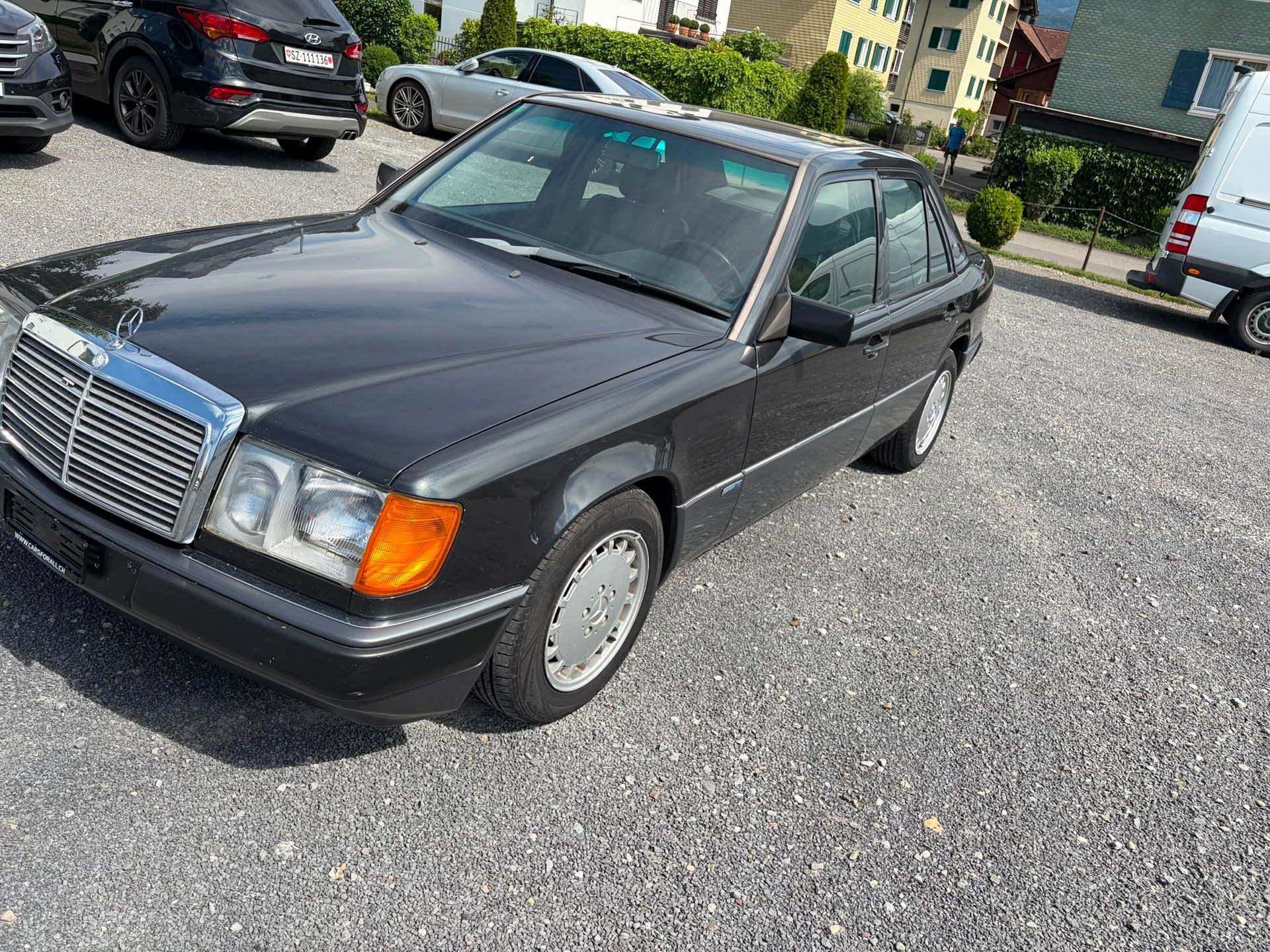 MERCEDES-BENZ E 300 24