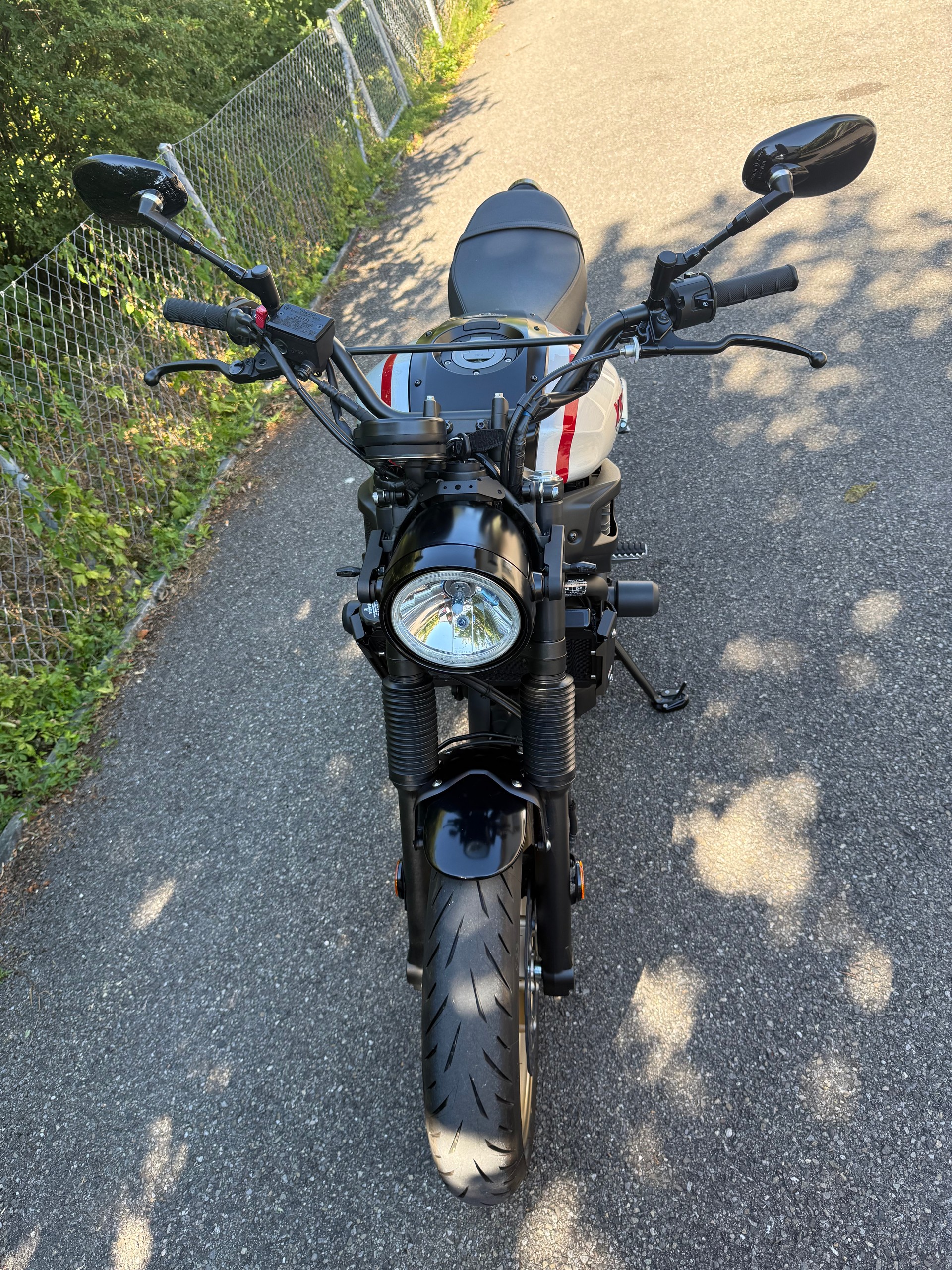 YAMAHA XSR 700 XTribute (35kW)-image-3
