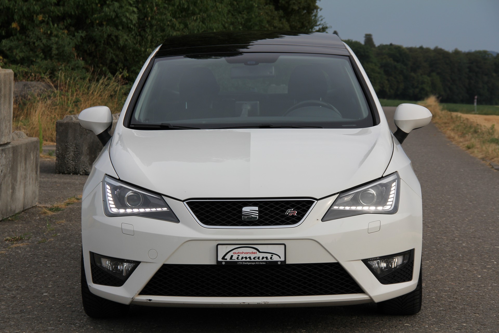 SEAT Ibiza 1.2 TSI FR Viva DSG-showroom-element-2
