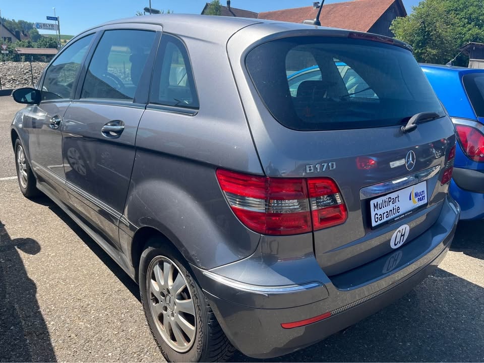 MERCEDES-BENZ B 170-image-3