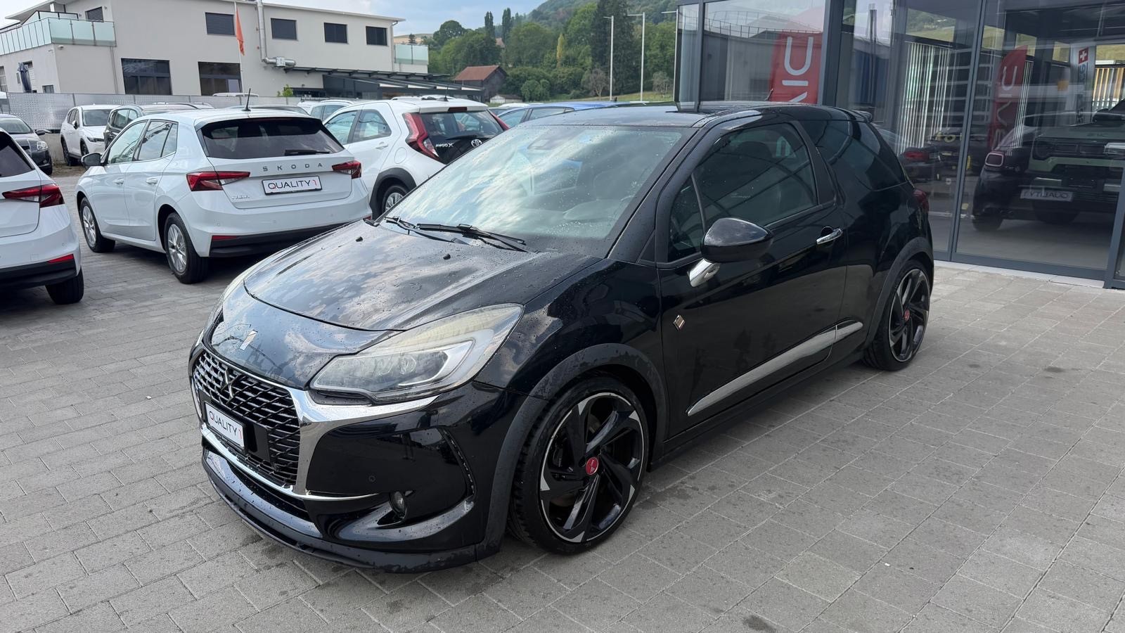 DS AUTOMOBILES DS 3 1.6 THP Performance Black Spezial-showroom-element-3