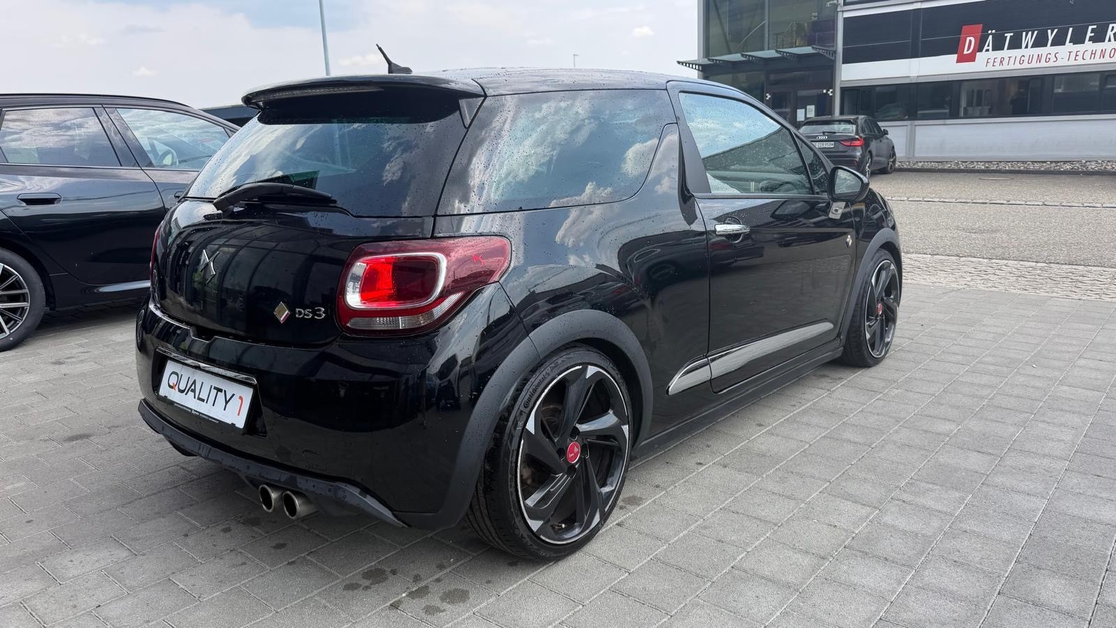 DS AUTOMOBILES DS 3 1.6 THP Performance Black Spezial-image-12
