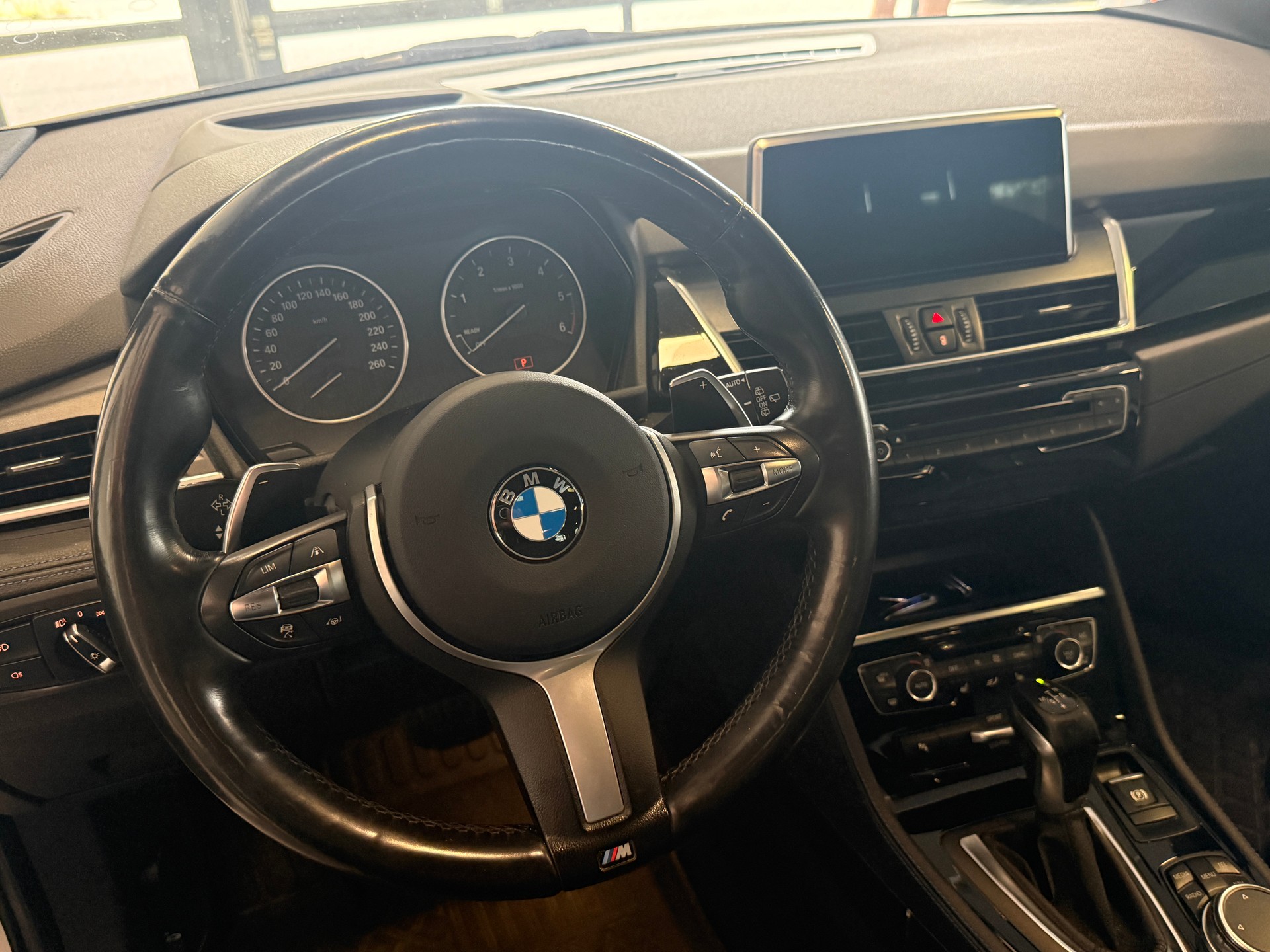 BMW 220d xDrive Gran Tourer M Sport Steptronic-image-14