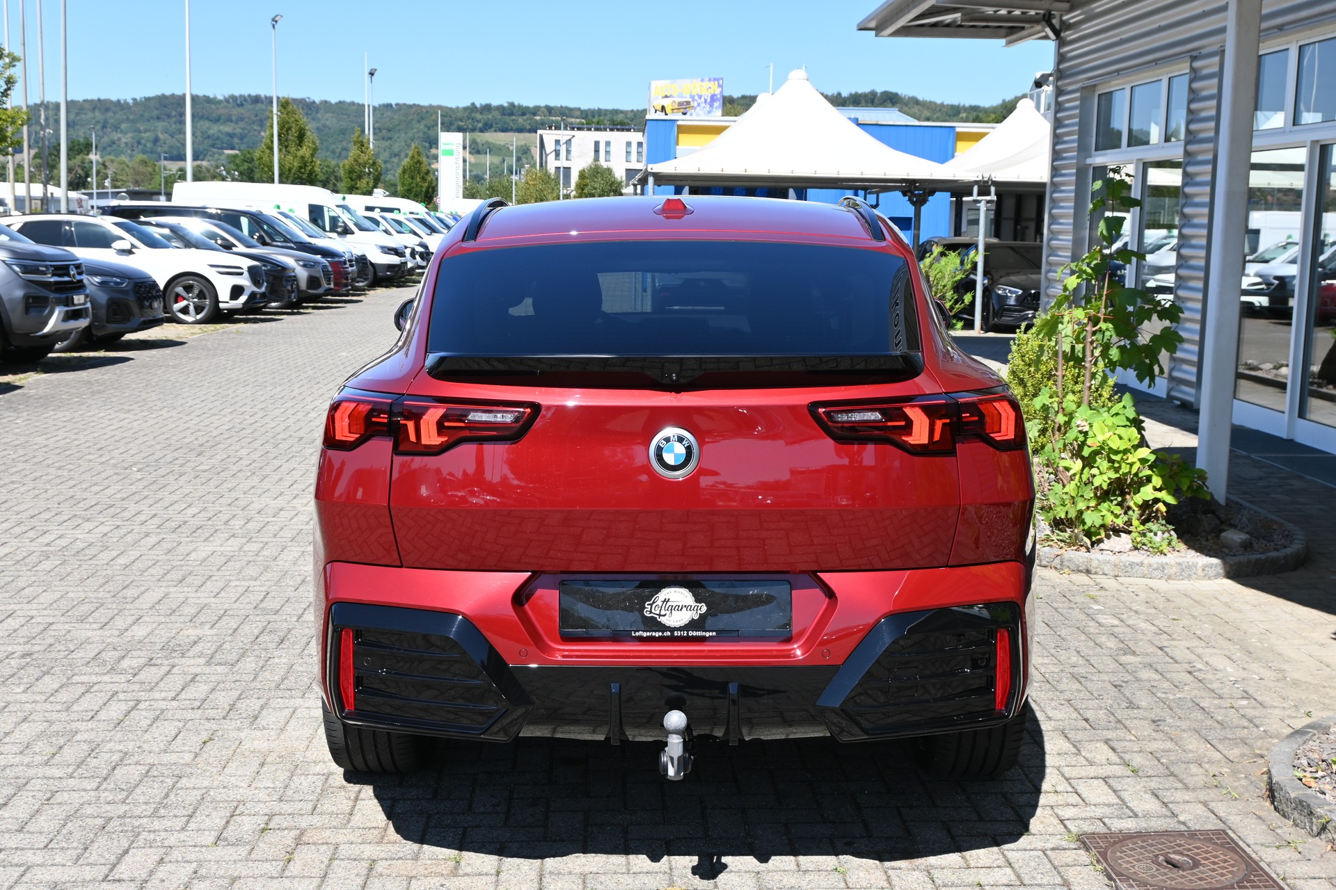 BMW X2 xDrive 20d 48V M Sport Pro + AHK 2000kg-showroom-element-3