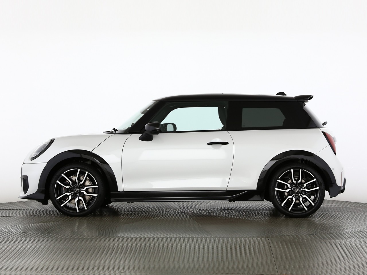 MINI Cooper S DKG-showroom-element-2