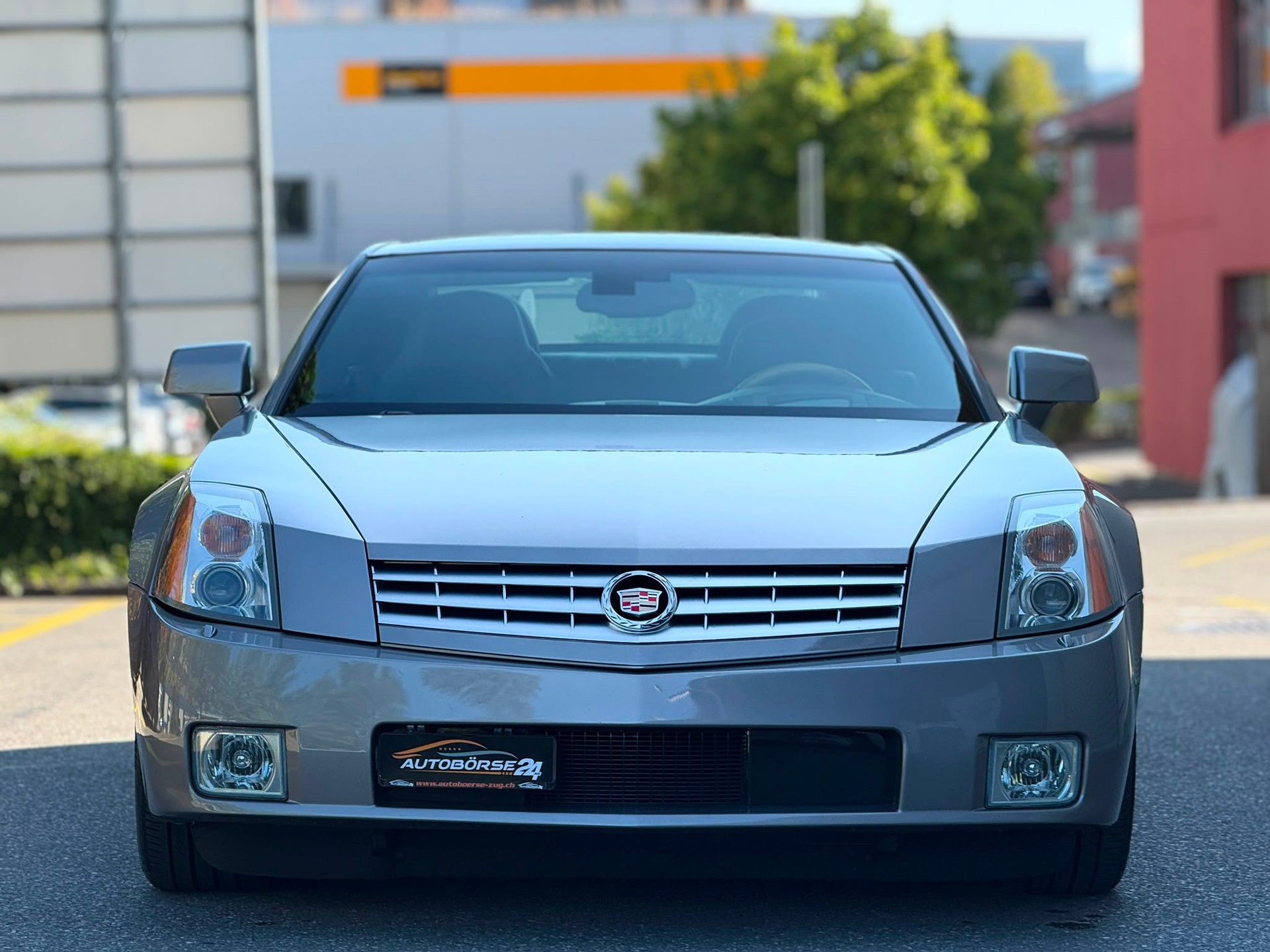 CADILLAC XLR 4.6 V8-showroom-element-2