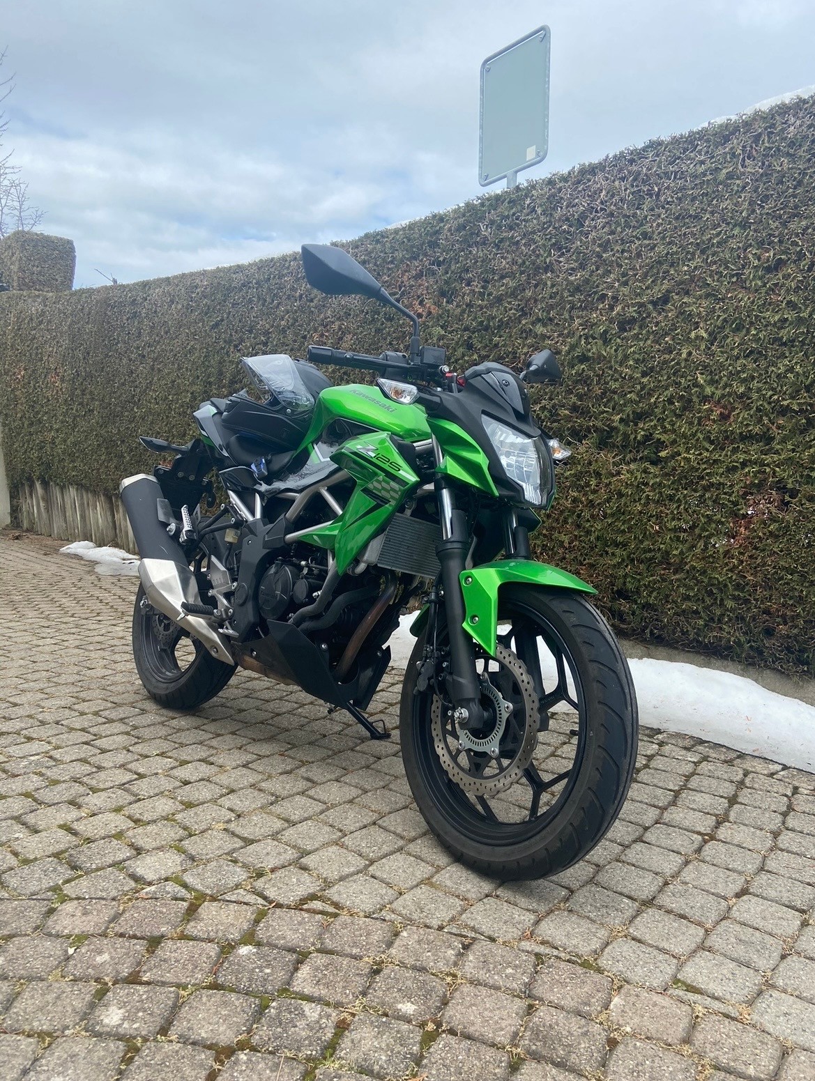 KAWASAKI Z 125 ABS-image-1