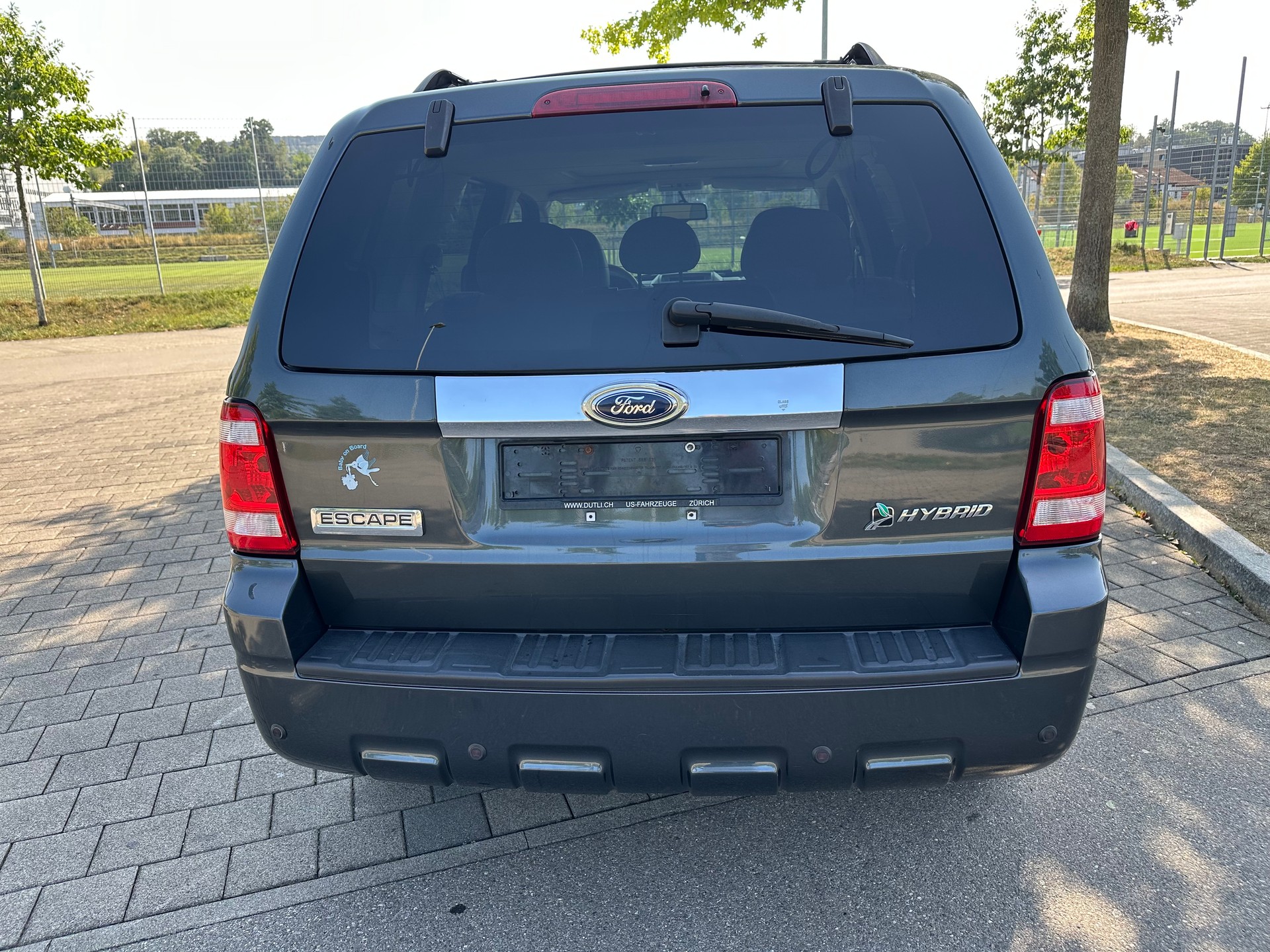 FORD Escape -Hybrid-image-5