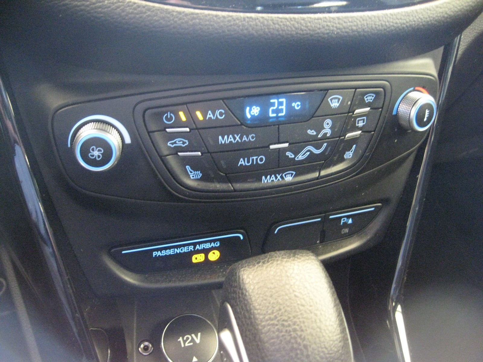 FORD B-Max 1.6 Ti-VCT Titanium PowerShift-image-7