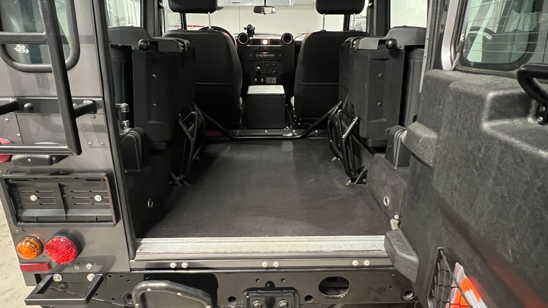 LAND ROVER 2.2 TD4 SW SE-image-4