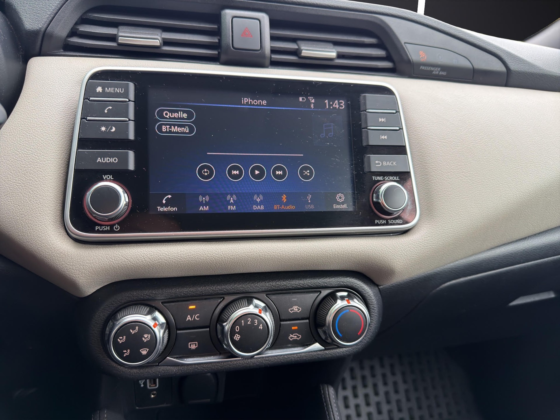 NISSAN Micra IG-T 100 tekna-image-9