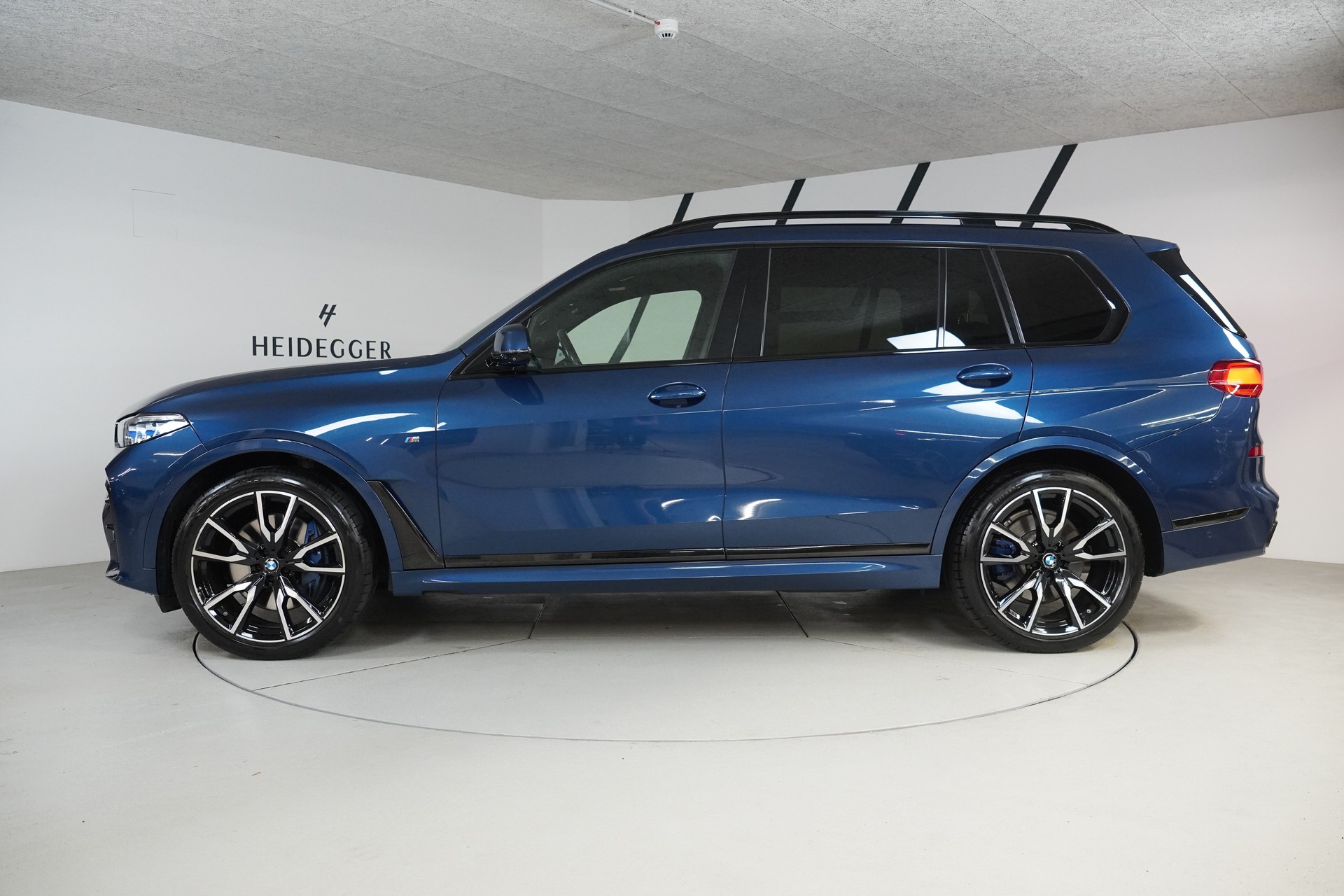 BMW X7 xDrive 48V 40d Steptronic-showroom-element-3