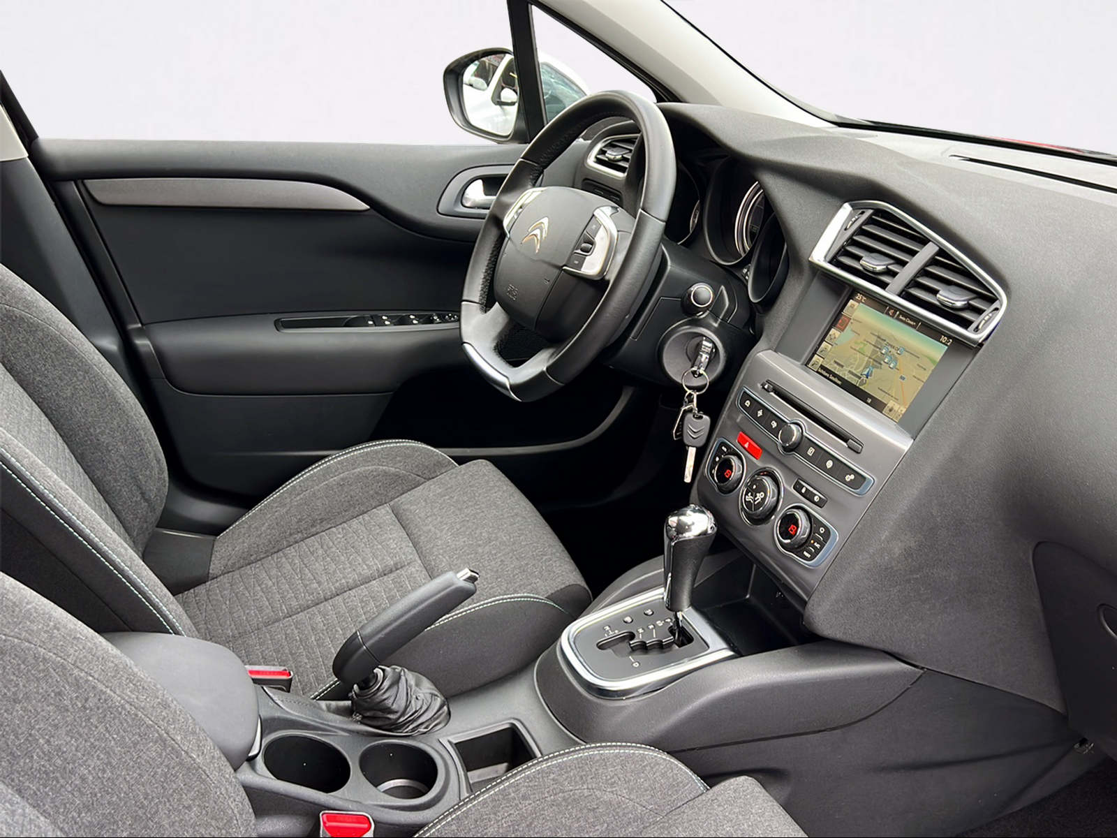 CITROEN C4 1.2 Pure Tech Feel Edition Automatic-image-8