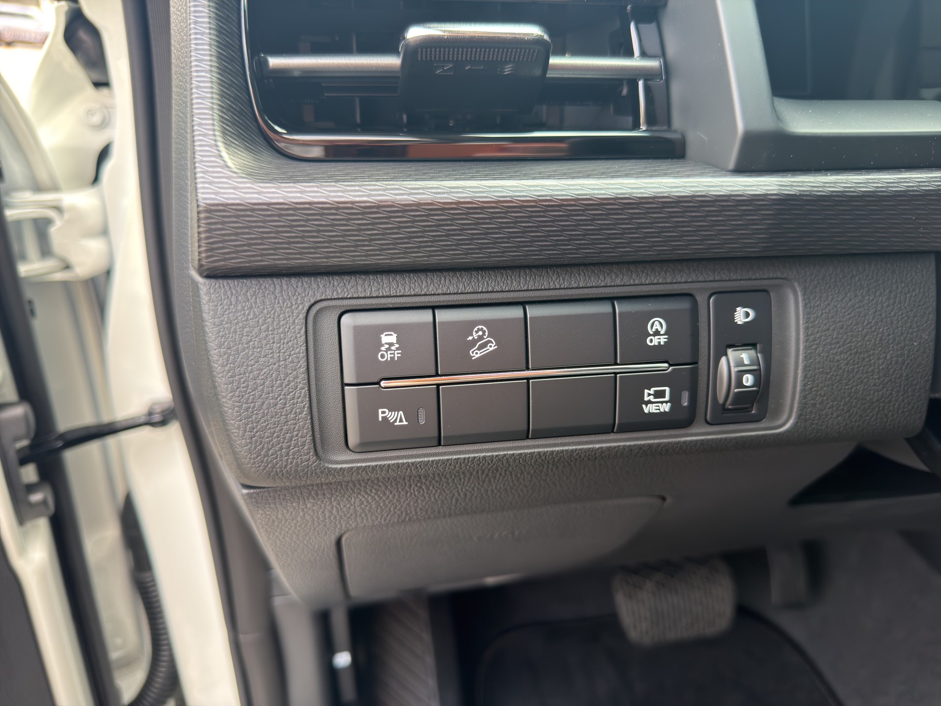 KGM-SsangYong Grand Musso 2.2 e-XDI Titanium-image-14