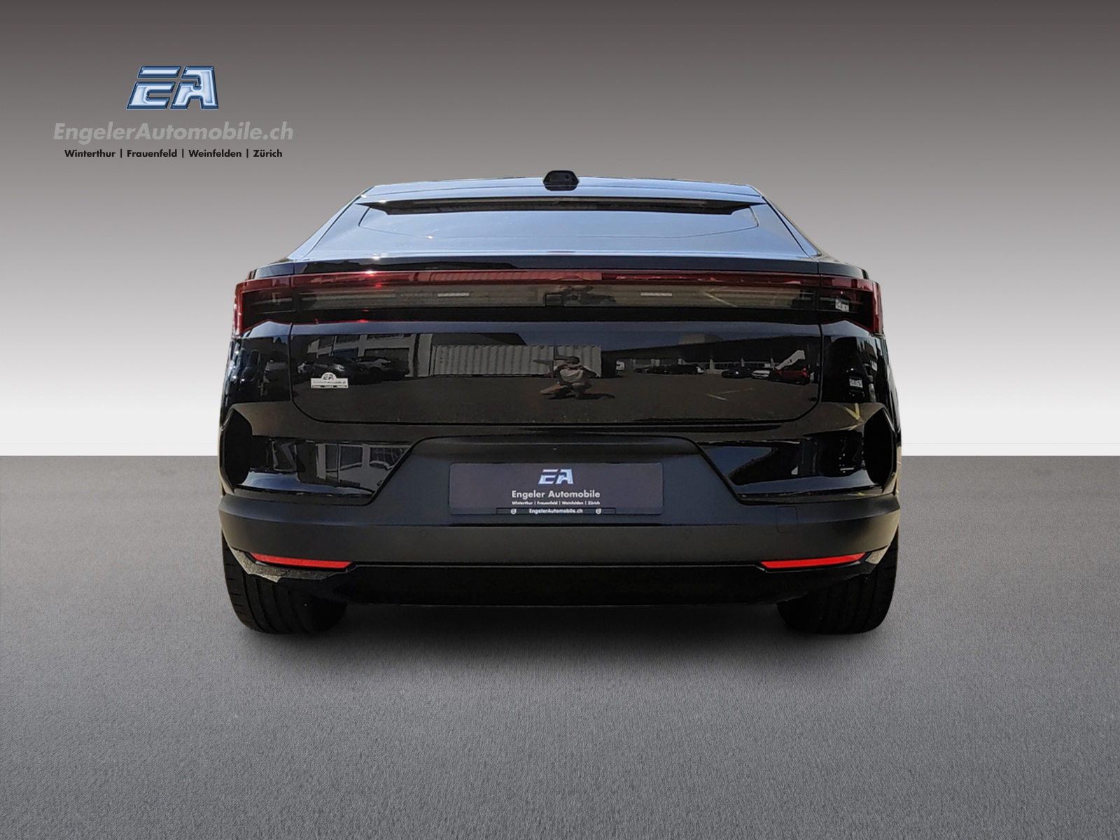 POLESTAR 4 Long Range Dual Motor-showroom-element-3