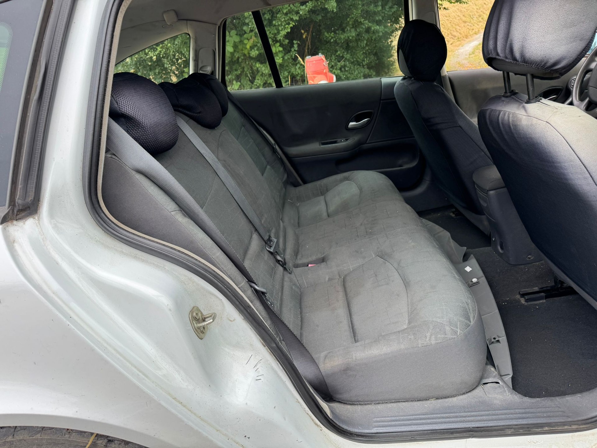 RENAULT Laguna Grandtour 1.8 16V Expression-image-14