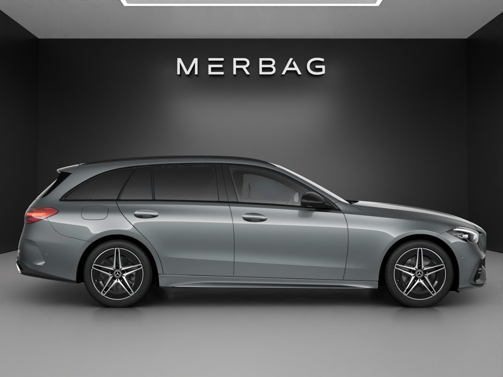 MERCEDES-BENZ C 220 d T 4Matic AMG Line-image-1