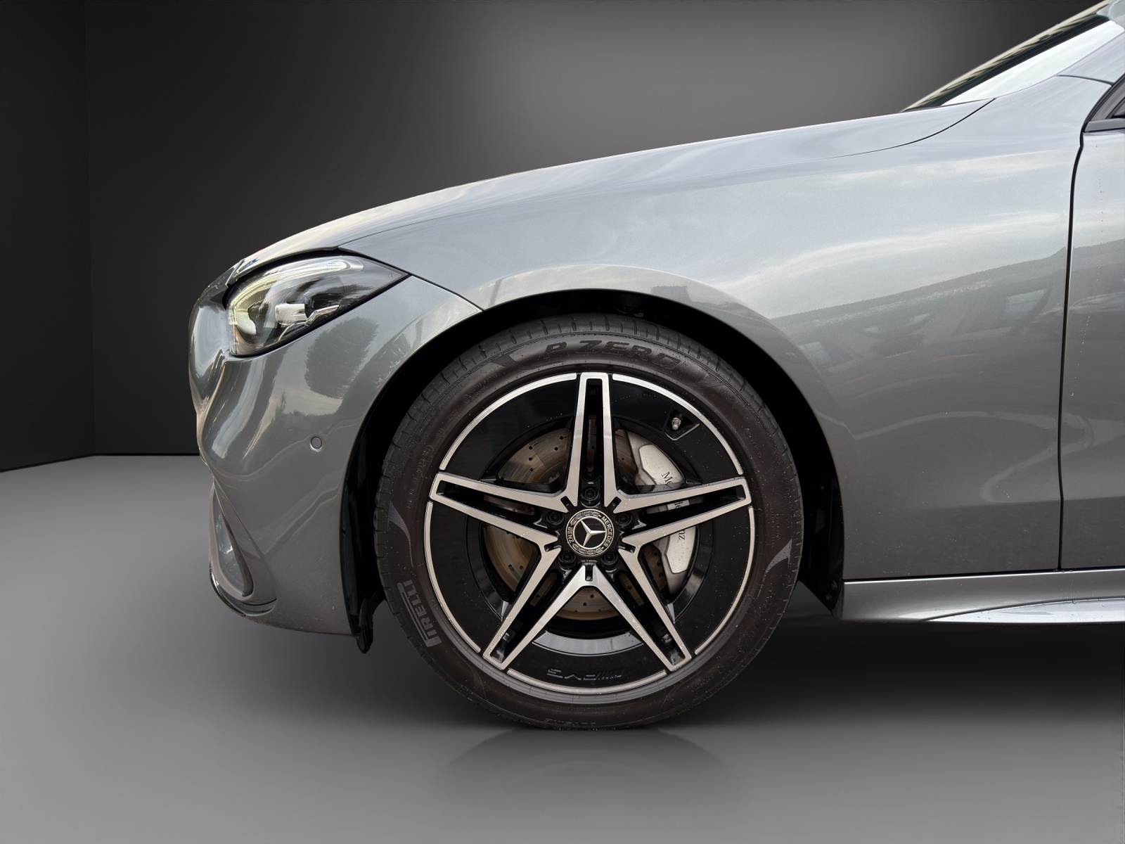 MERCEDES-BENZ C 220 d T 4Matic AMG Line-image-8