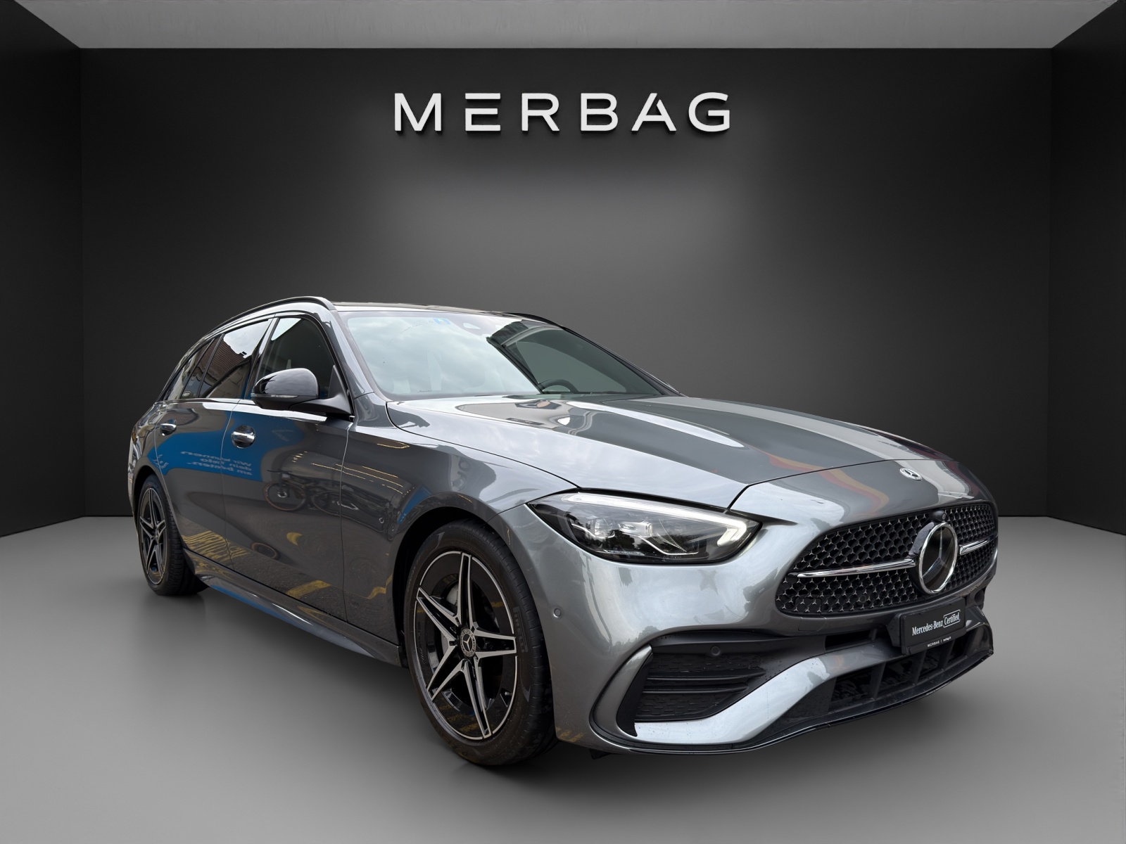 MERCEDES-BENZ C 220 d T 4Matic AMG Line-image-0
