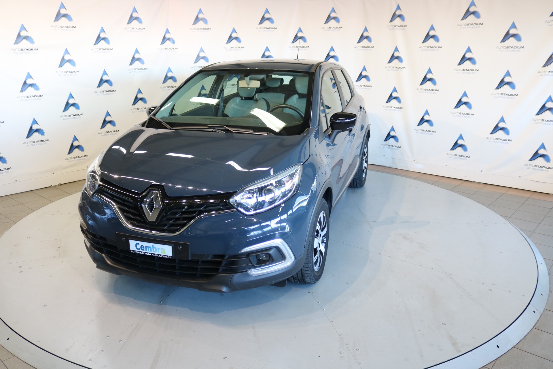RENAULT Captur 0.9 12V Zen-image-9