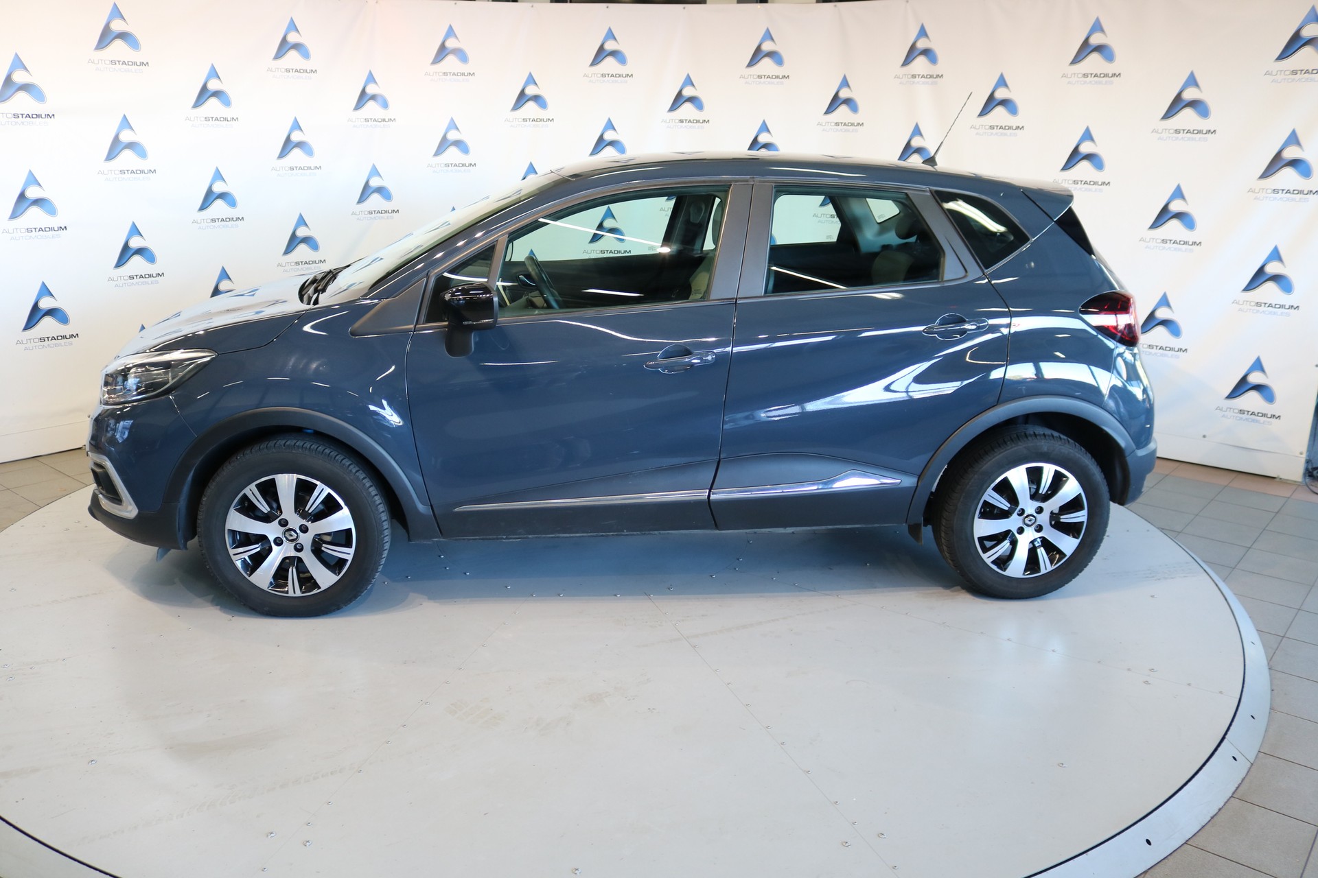 RENAULT Captur 0.9 12V Zen-image-13