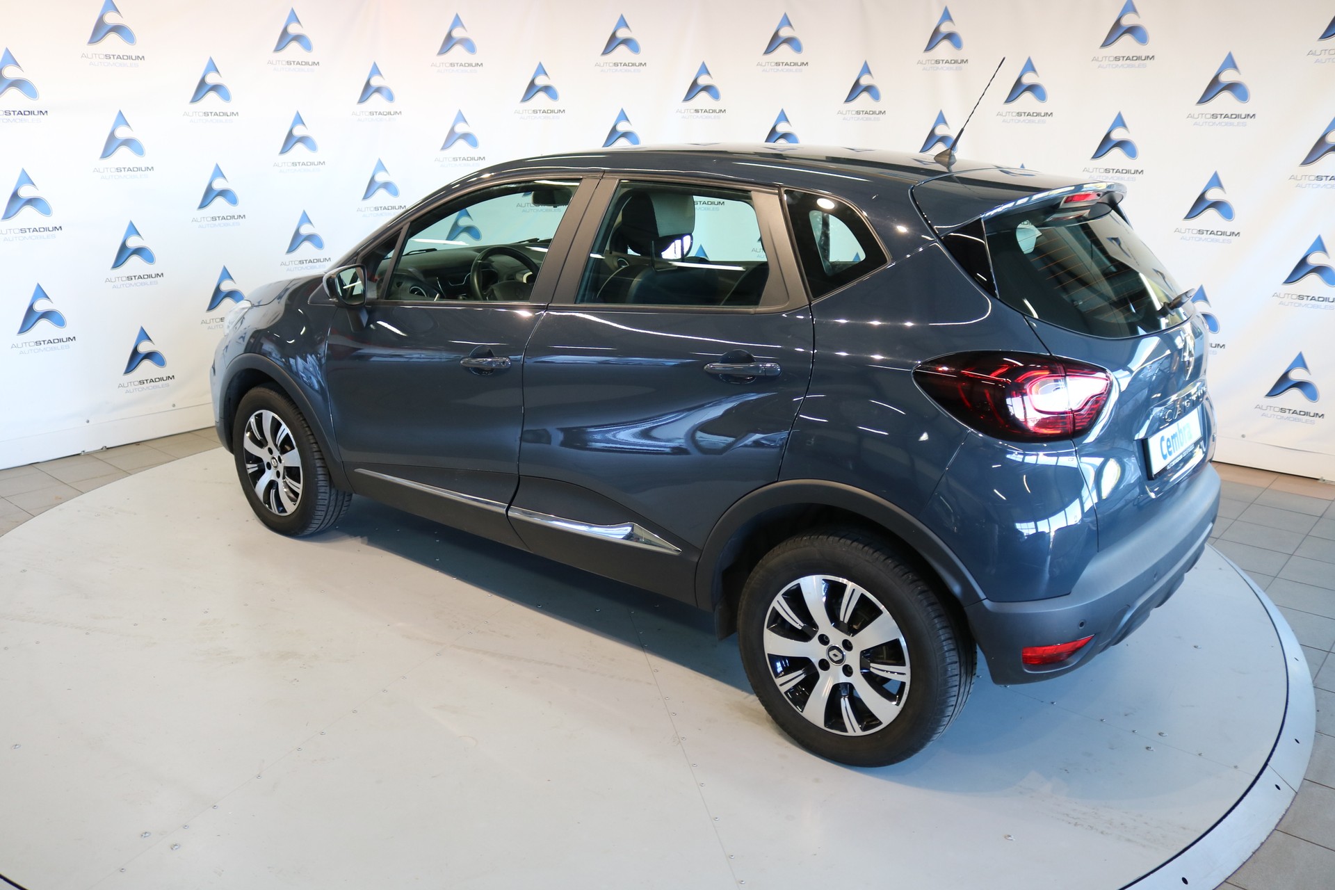 RENAULT Captur 0.9 12V Zen-image-15
