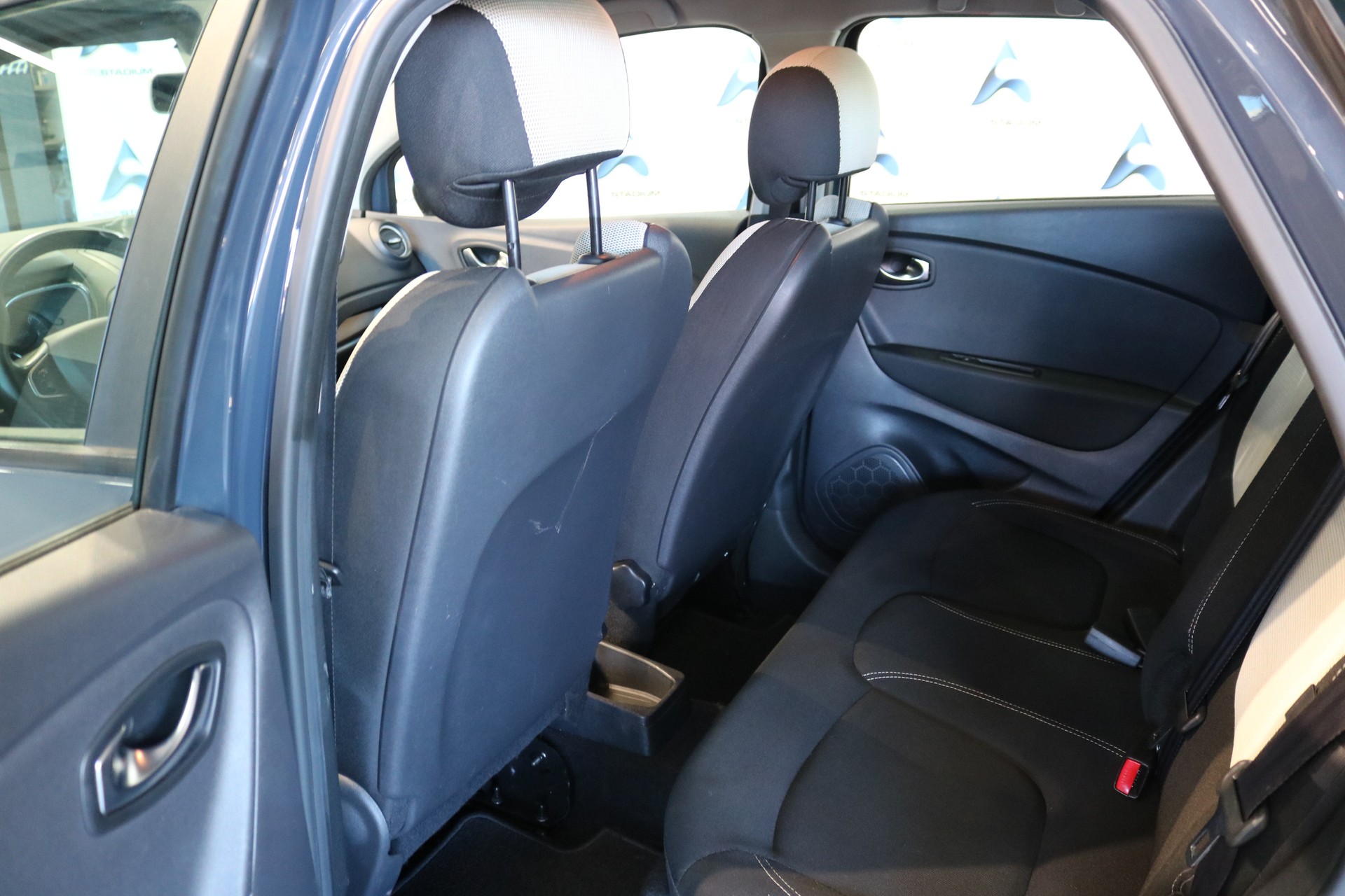RENAULT Captur 0.9 12V Zen-image-32