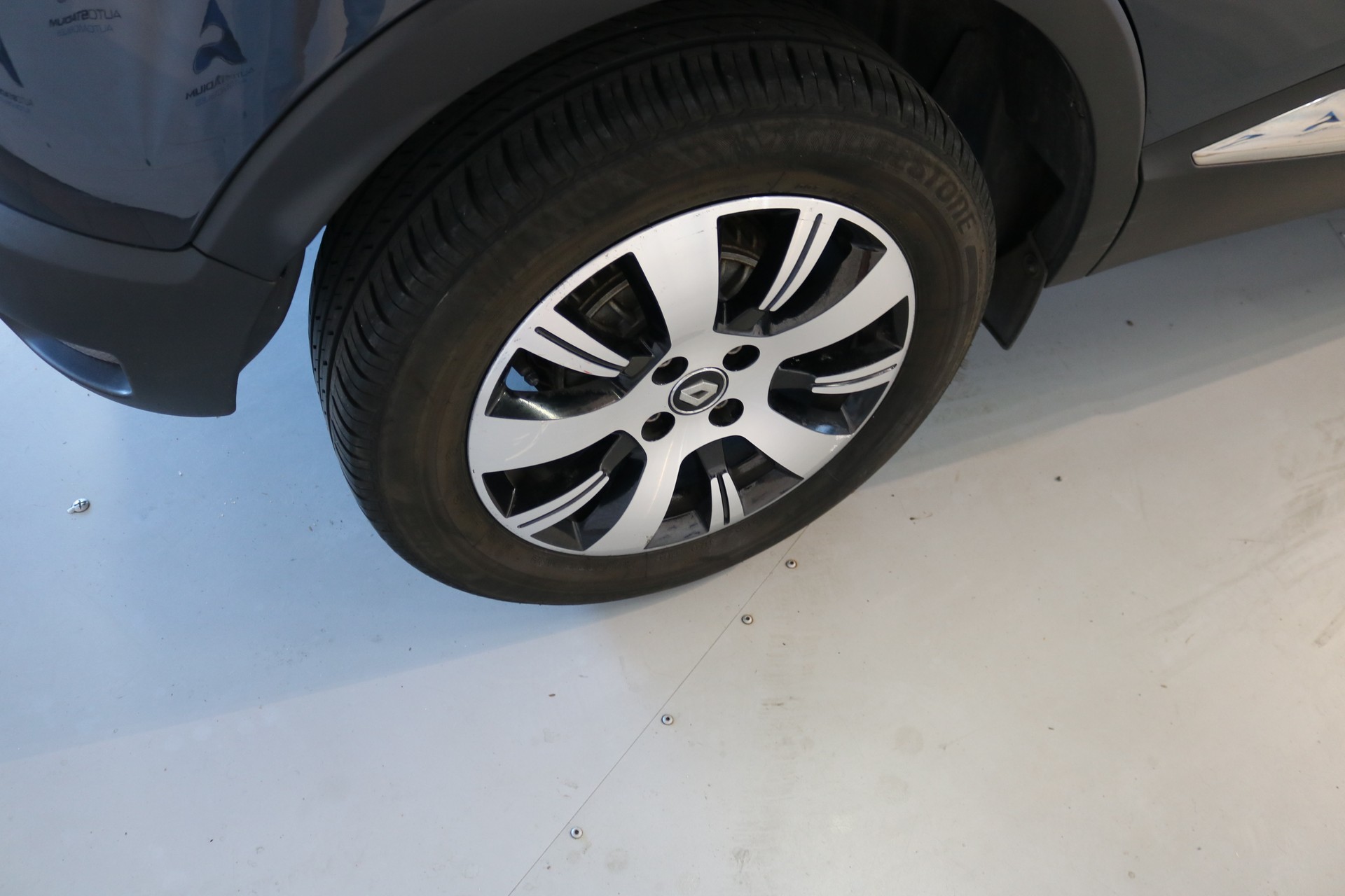 RENAULT Captur 0.9 12V Zen-image-29