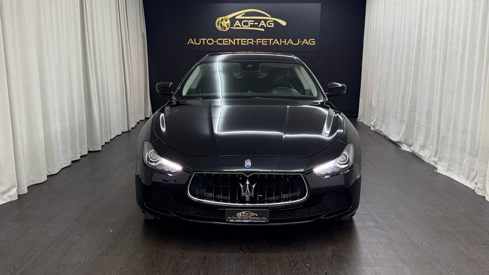 MASERATI Ghibli S Q4 3.0 V6 Automatica-showroom-element-1