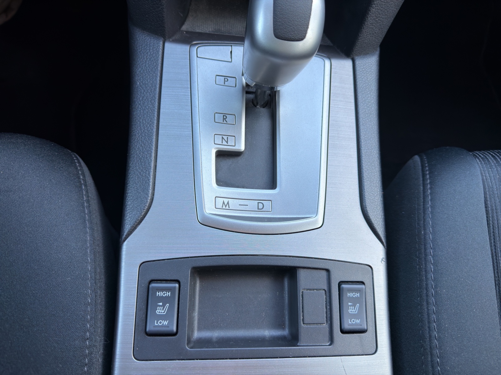 SUBARU Legacy 2.0i Advantage AWD Lineartronic-image-21
