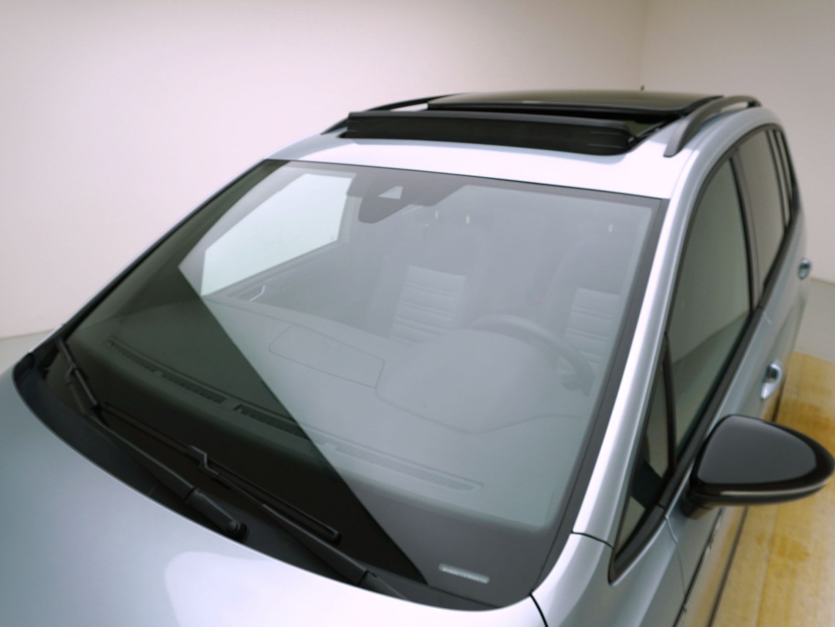 VW Touran 1.5 TSI DSG R-Line Black Style **VW Werksgarantie bis 12/2030**-image-6
